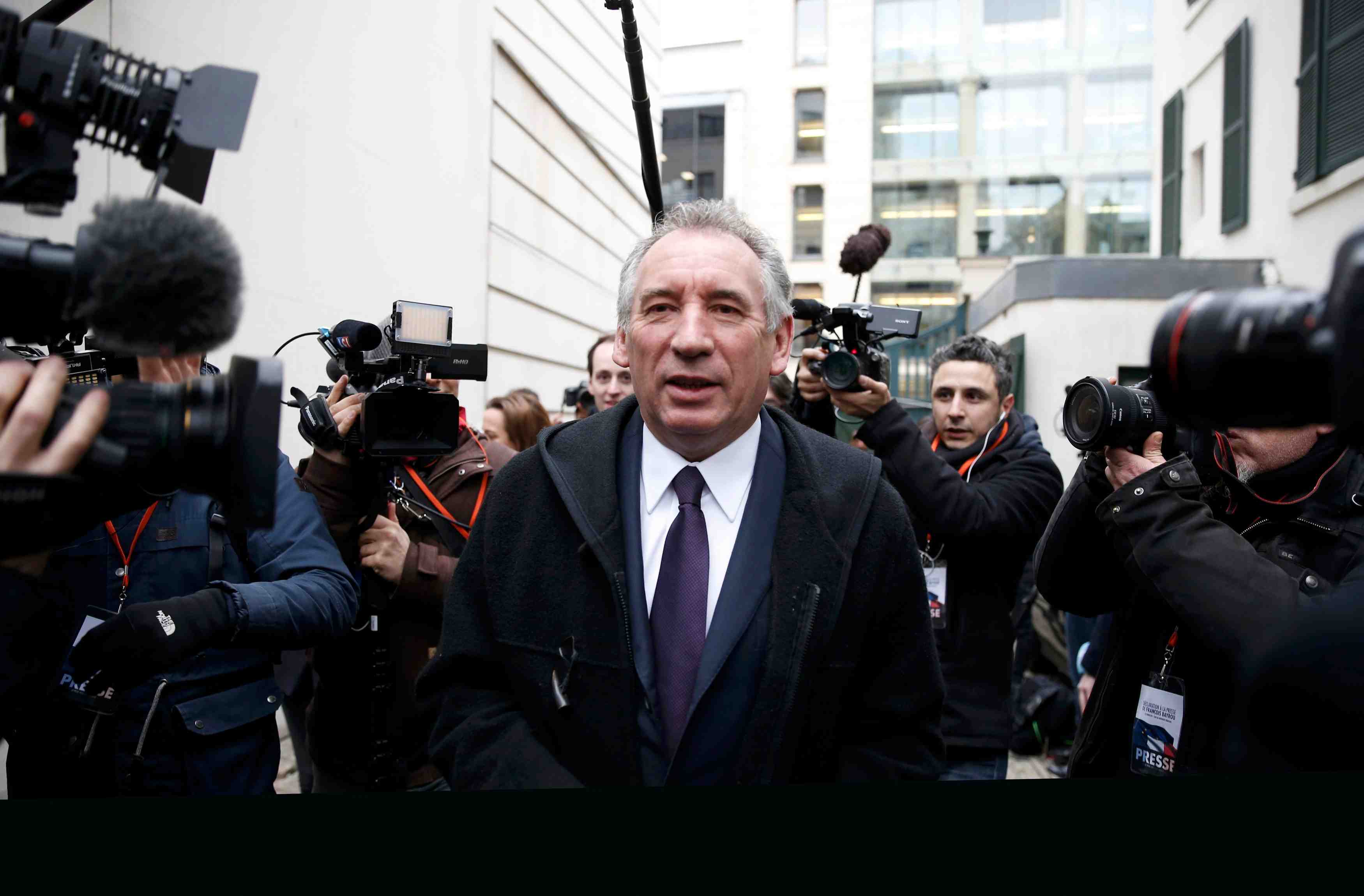 Bayrou propose une alliance a macron
