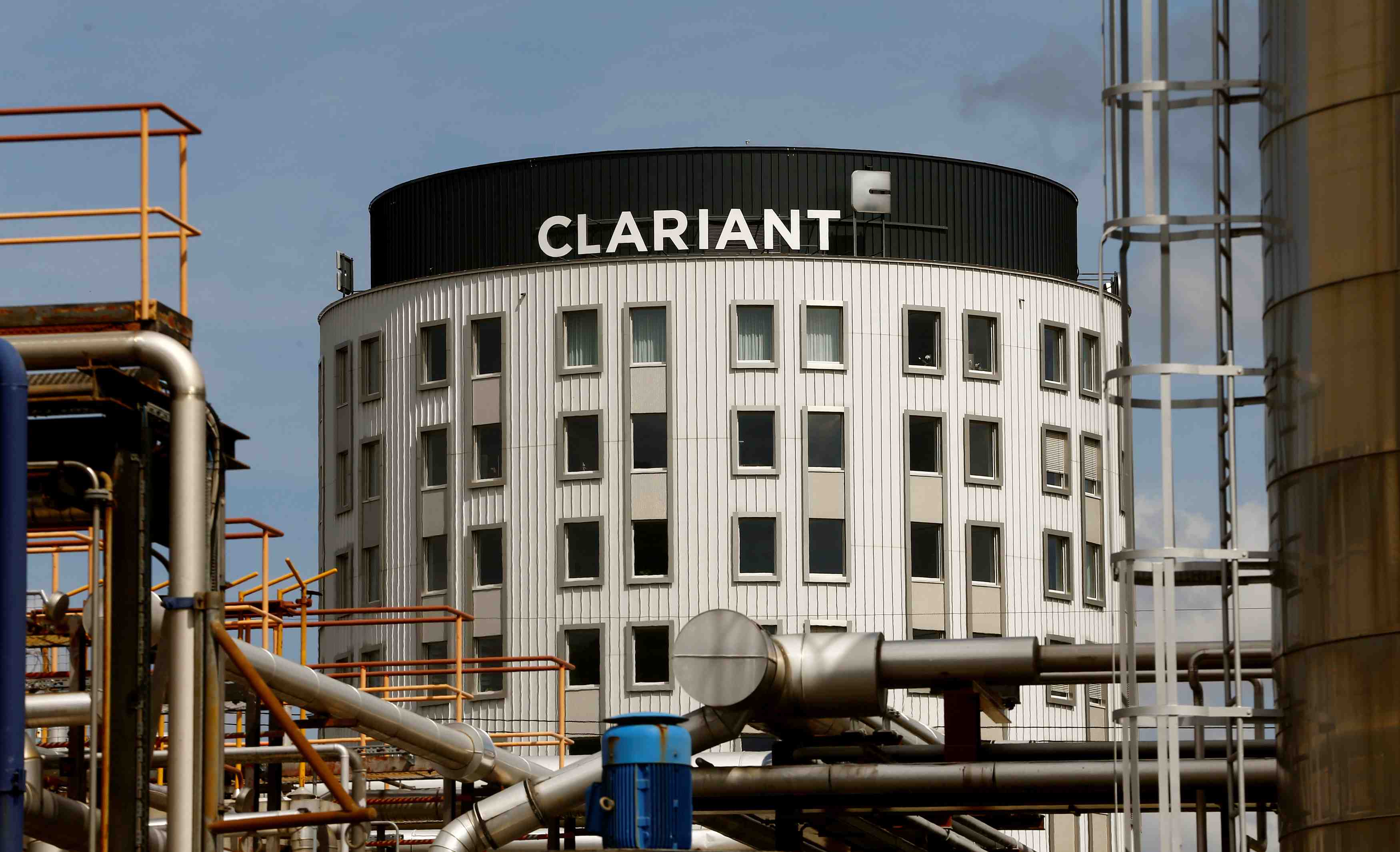 L'activite plastiques pese sur le quatrieme trimestre de clariant