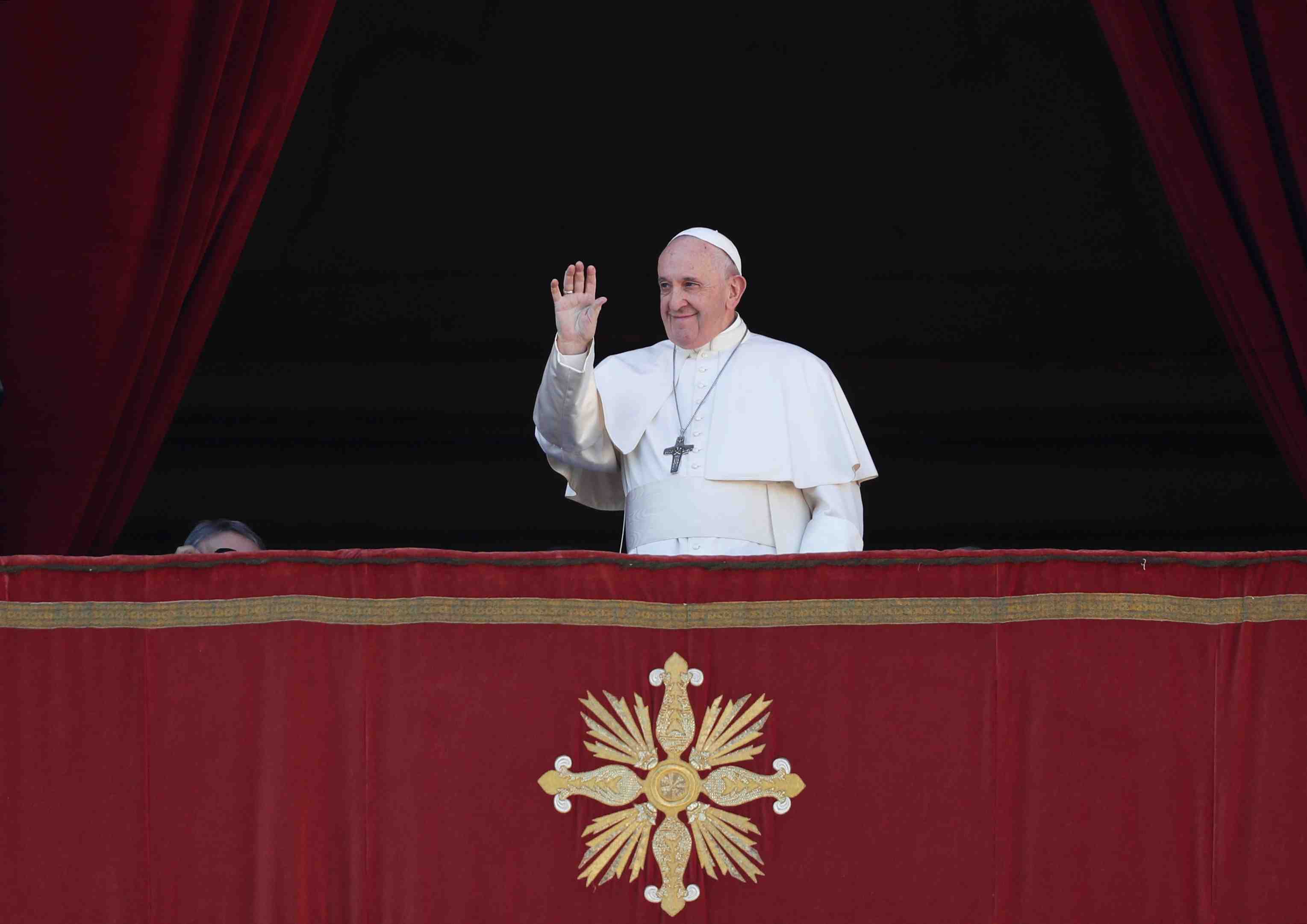 Les erreurs de l'eglise ne doivent pas eloigner de dieu, declare le pape francois