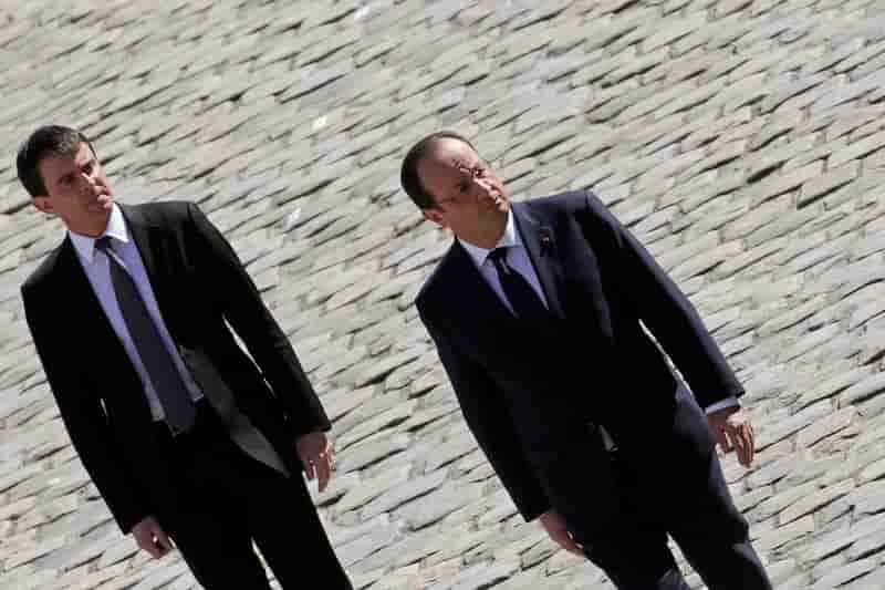 Personne n'est "pris en traître" au PS, juge Bruno Le Roux