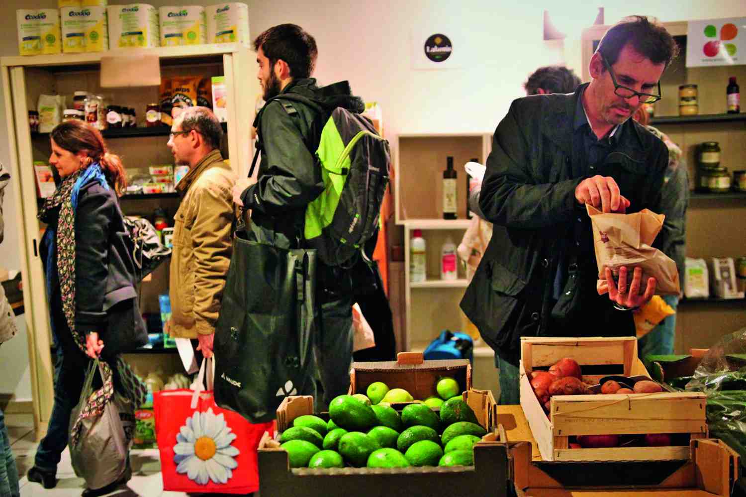 Le supermarché aura un assortiment plus large et proposera de la cosmétique, de la droguerie, du vrac.