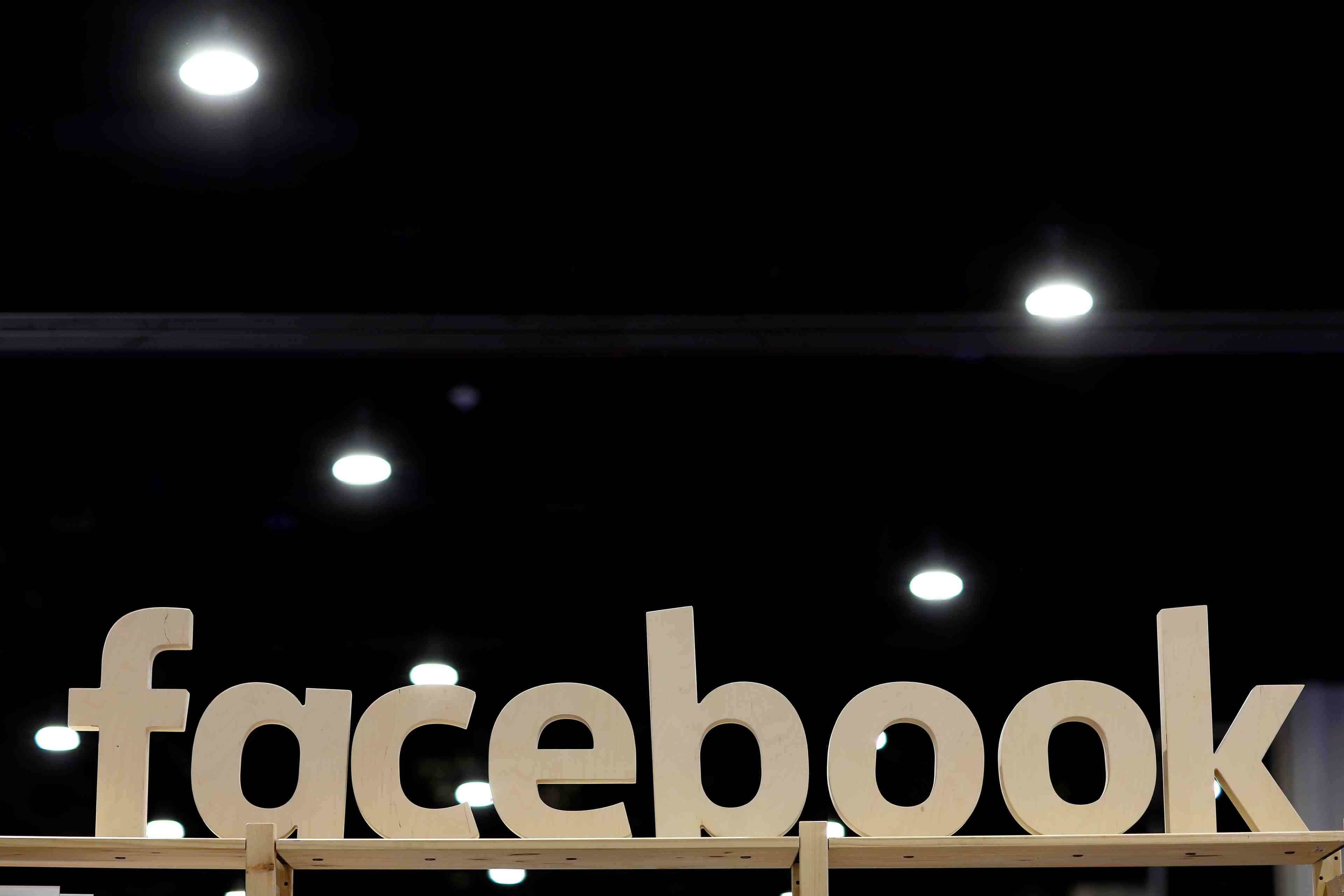 Facebook de nouveau mis en cause pour le partage de ses donnees