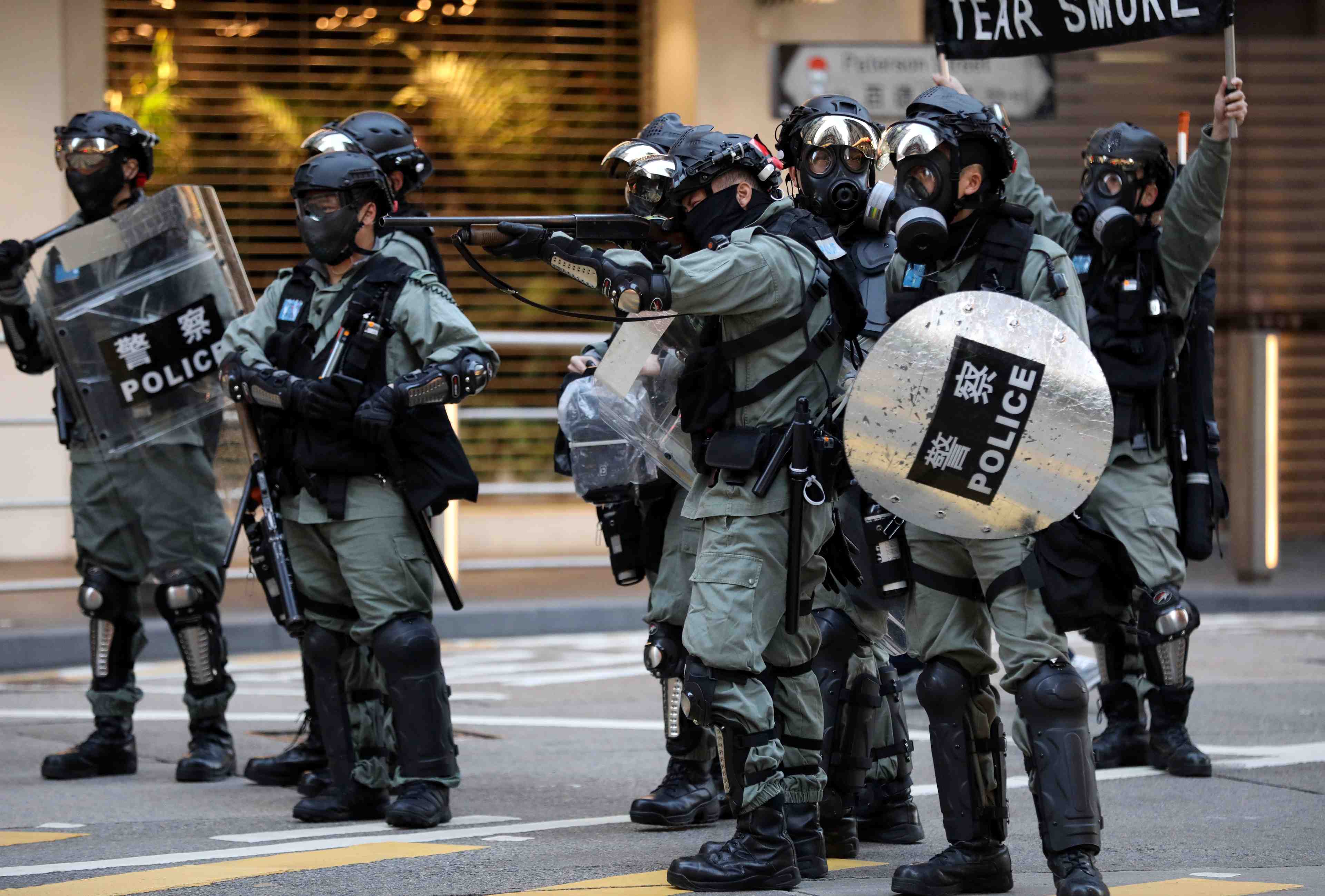 Hong kong: des experts etrangers quittent un panel d'enquete sur la repression