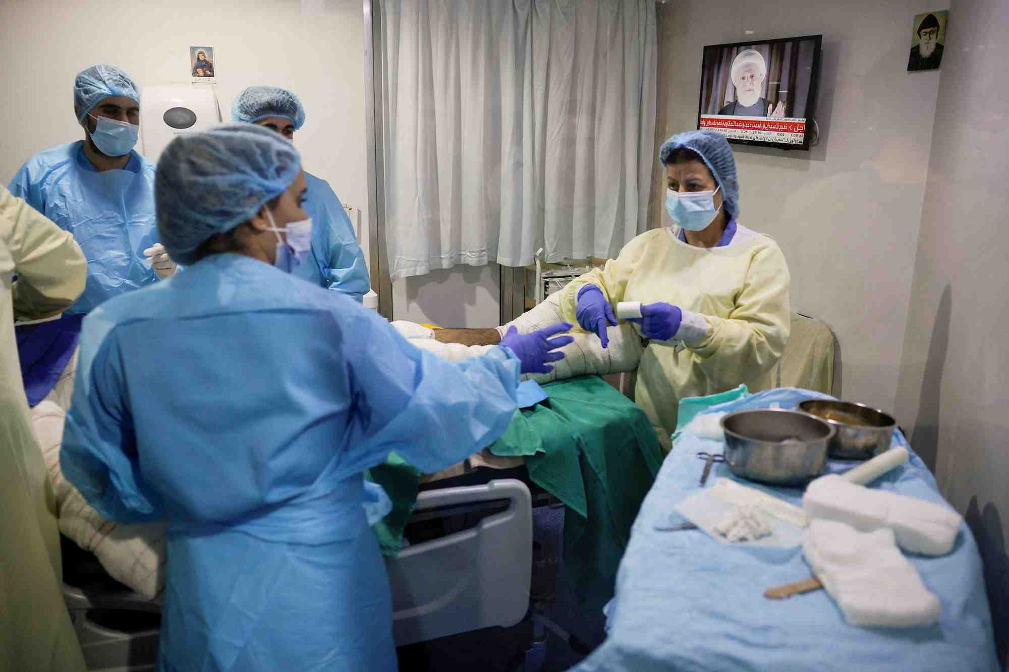 Des membres du personnel medical dans l'hopital geitaoui, a beyrouth