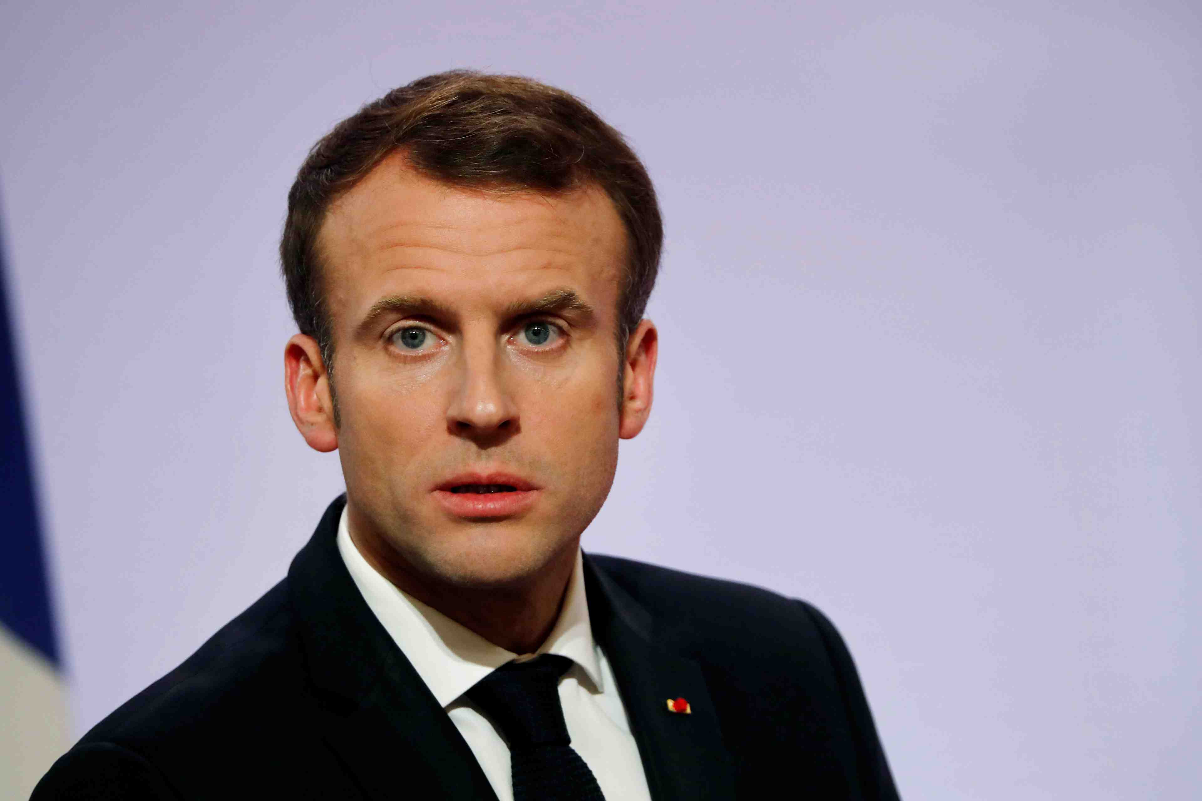Nouveau recul d'emmanuel macron dans l'opinion