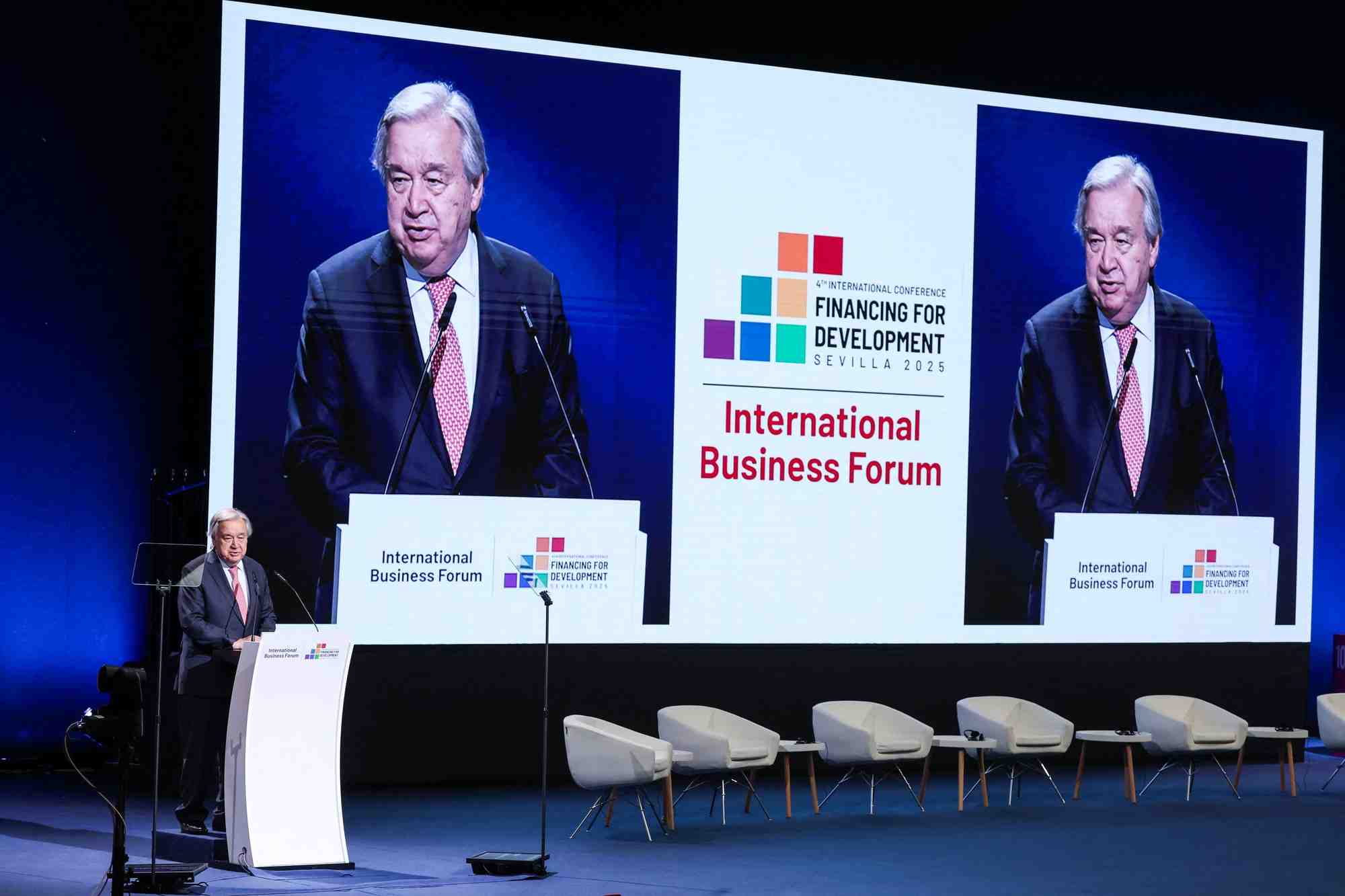 Antonio Guterres, secrétaire général de l’ONU, lors de son discours d’ouverture lundi de la conférence de Séville.
