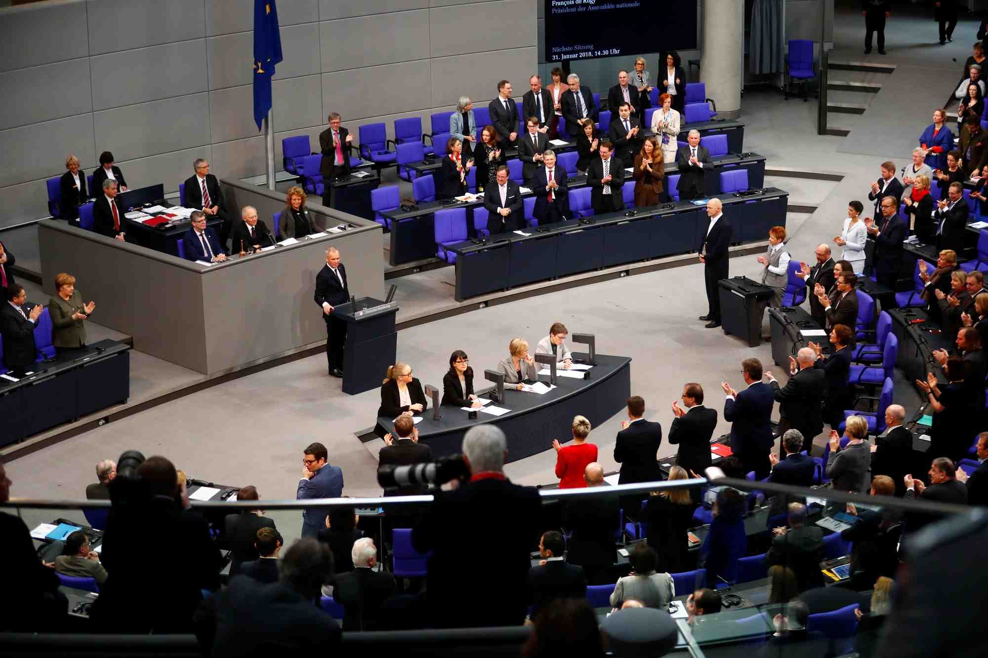 Assemblee et bundestag pour un nouveau traite de l'elysee
