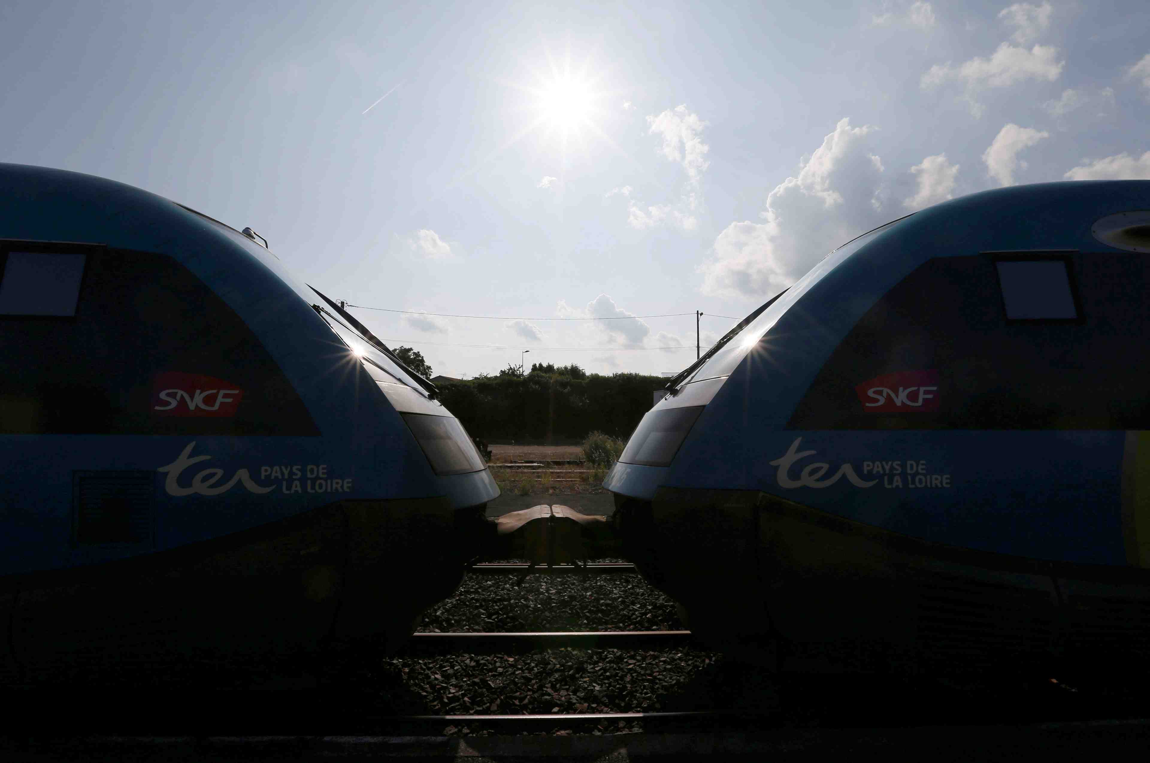 La reforme ferroviaire definitivement adoptee