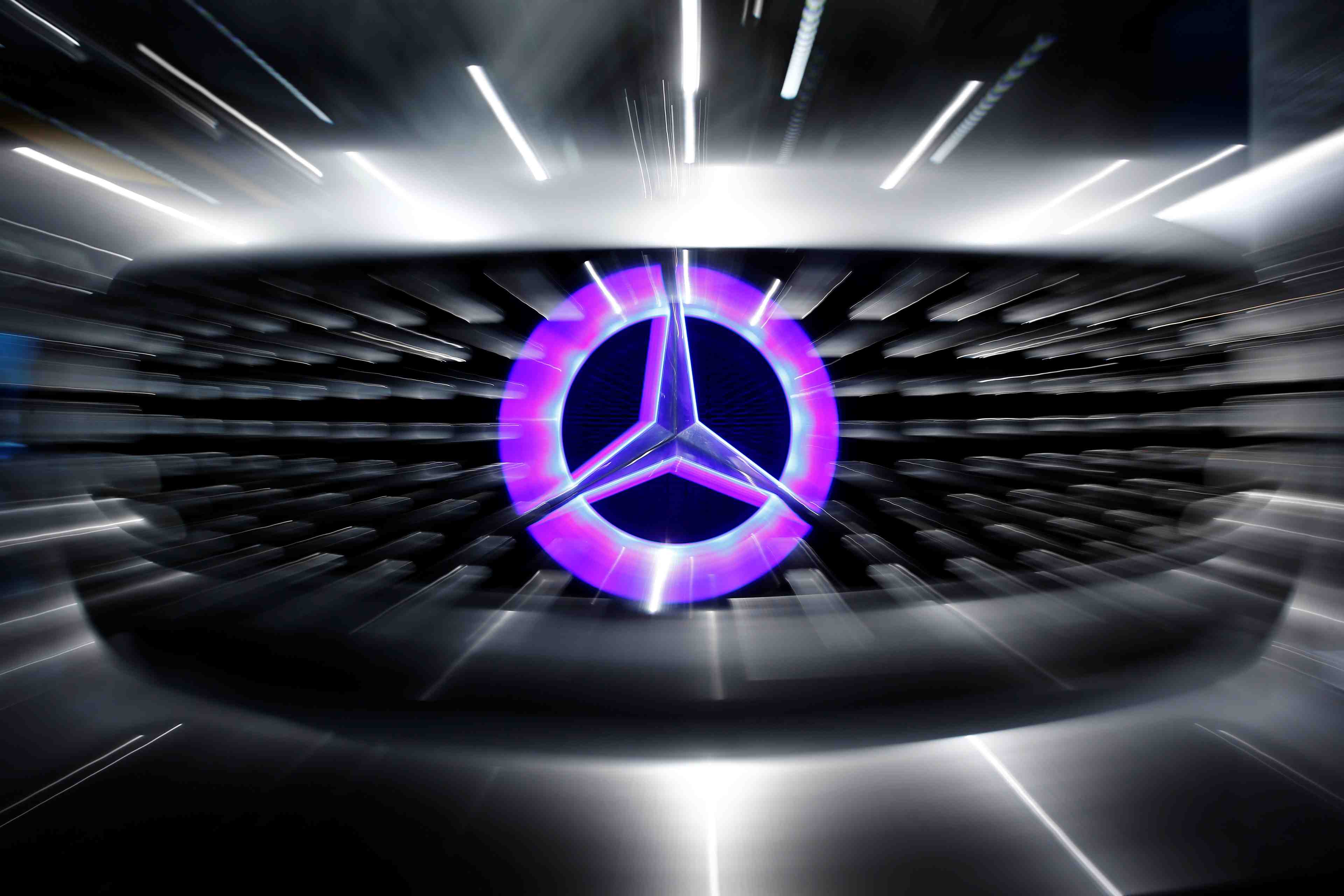 Mercedes et les constructeurs allemands a l'assaut de tesla