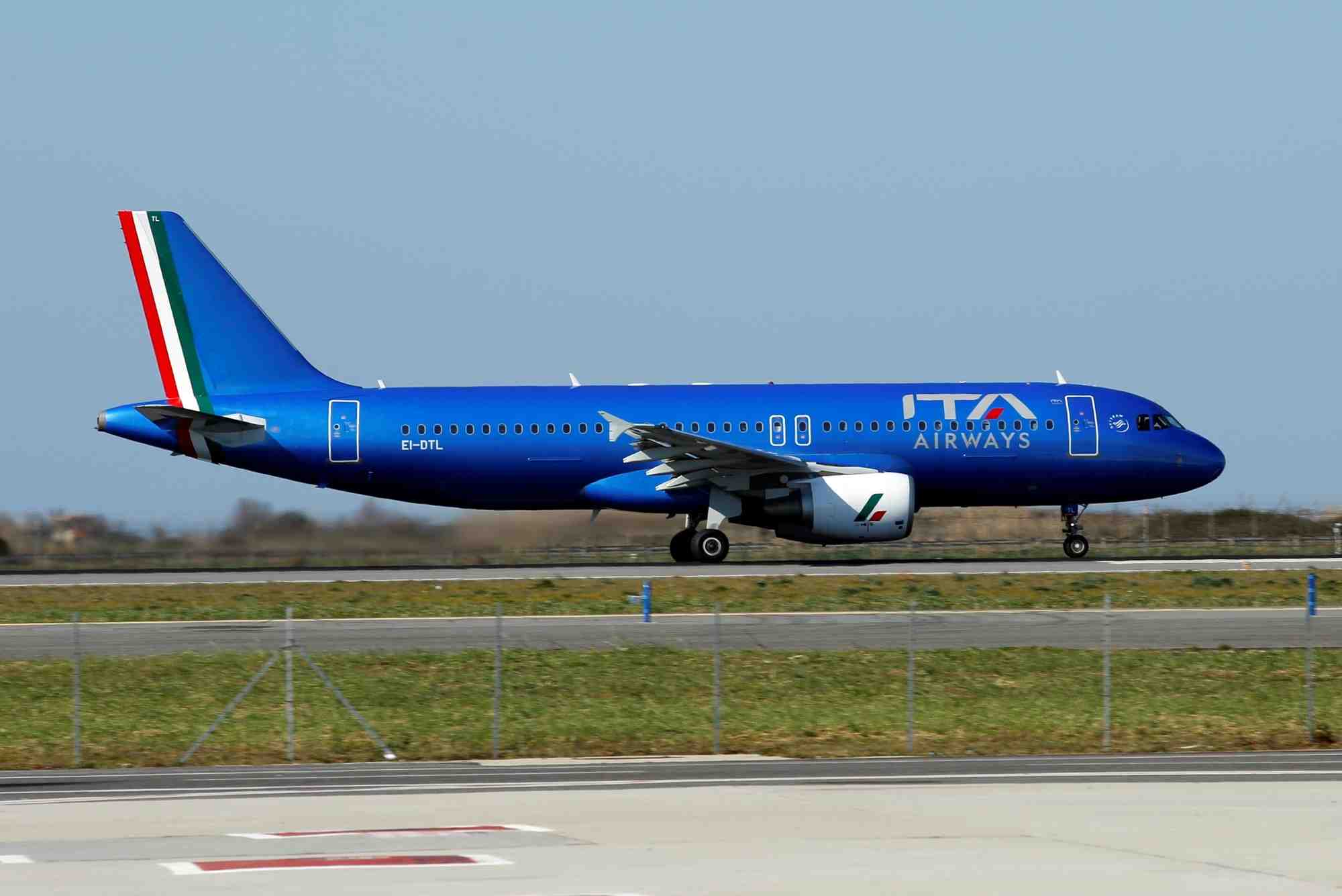Un avion d'ita airways