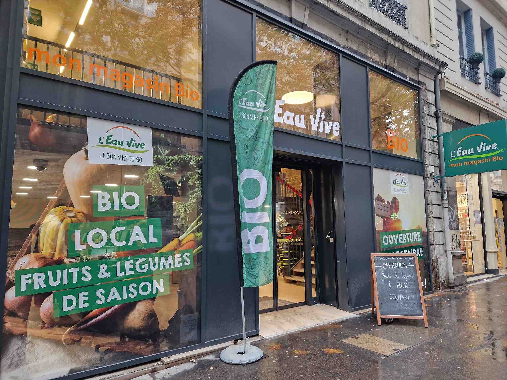 L'Eau Vive, qui compte désormais 40 magasins (dont 27 en propre), a besoin de « plusieurs millions d'euros » pour tourner la page sur ces trois dernières années difficiles qui ont conduit le groupe isérois à se placer sous la protection du Tribunal de commerce de Grenoble en juin 2023.