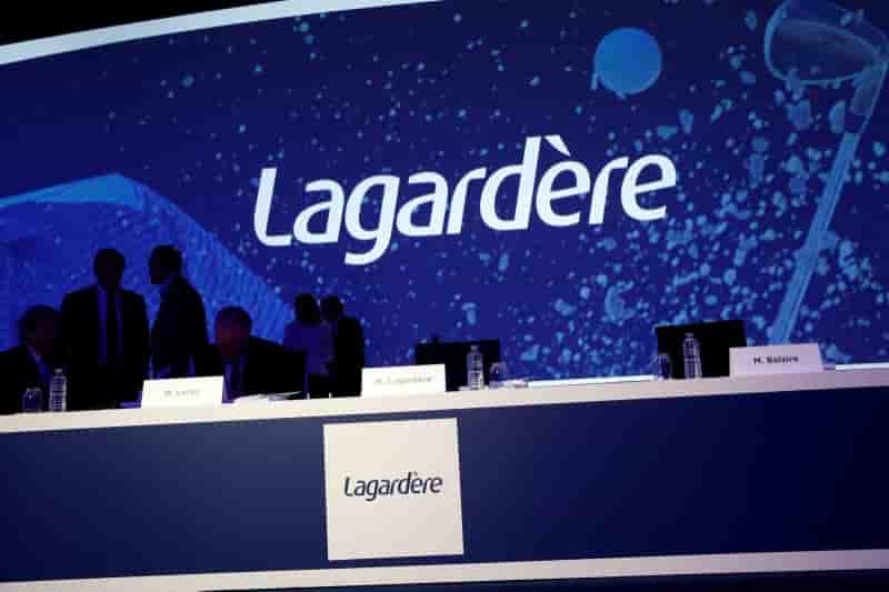 Lagardere lance la vente de ses magazines en france