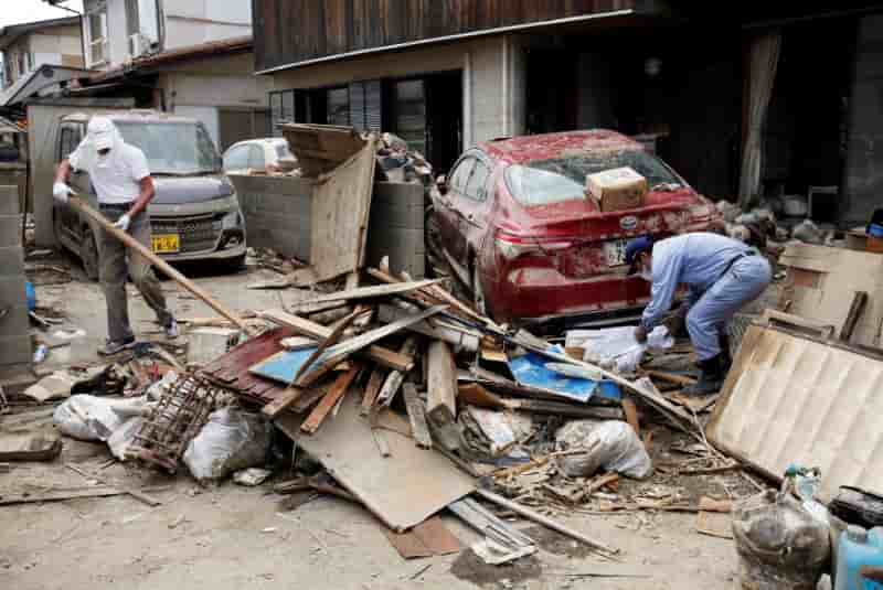 Japon: difficile reparation de l'alimentation en eau