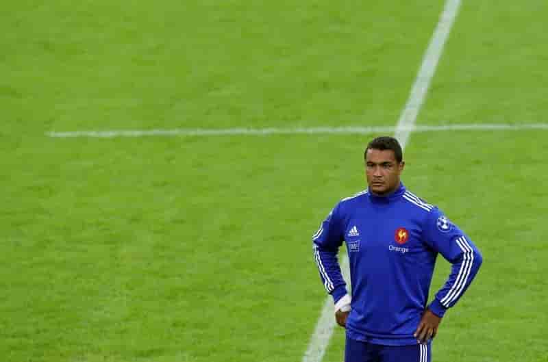 Thierry dusautoir forfait contre le xv de la rose