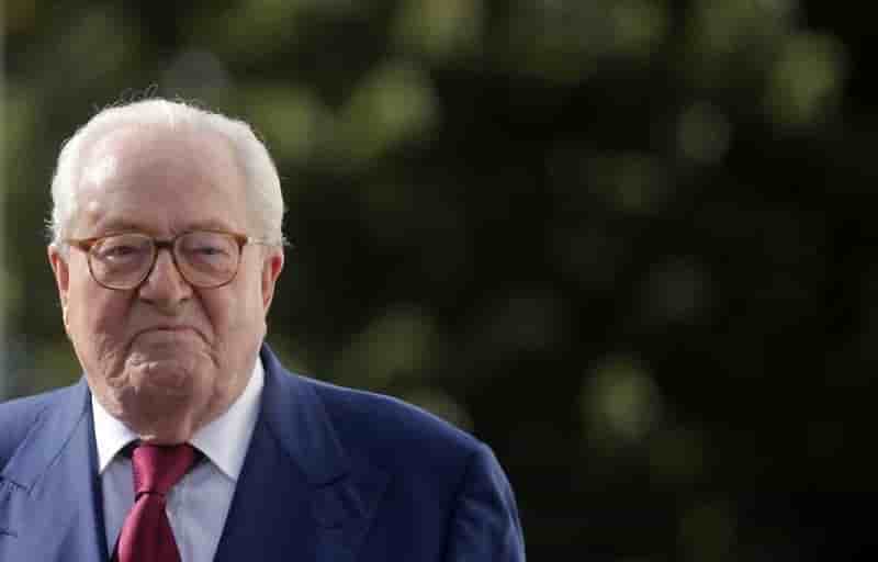 Jean-marie le pen entend jouer les trouble-fete pendant l'universite du fn