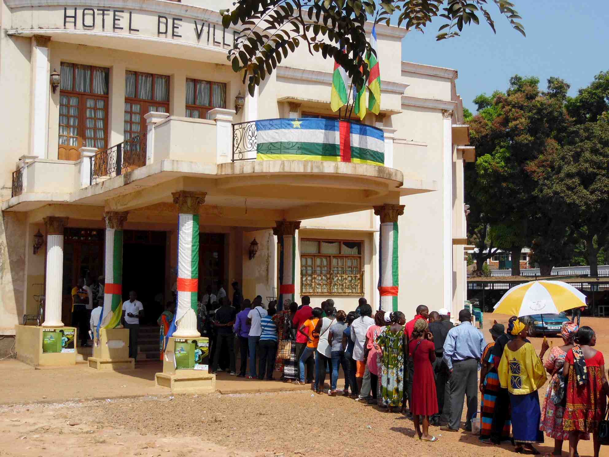 Validation du second tour de la presidentielle centrafricaine entre dologuele et touadera