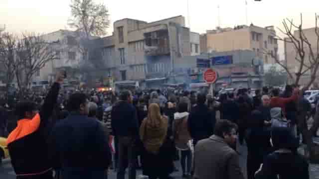 Dix morts dans les manifestations dimanche en iran