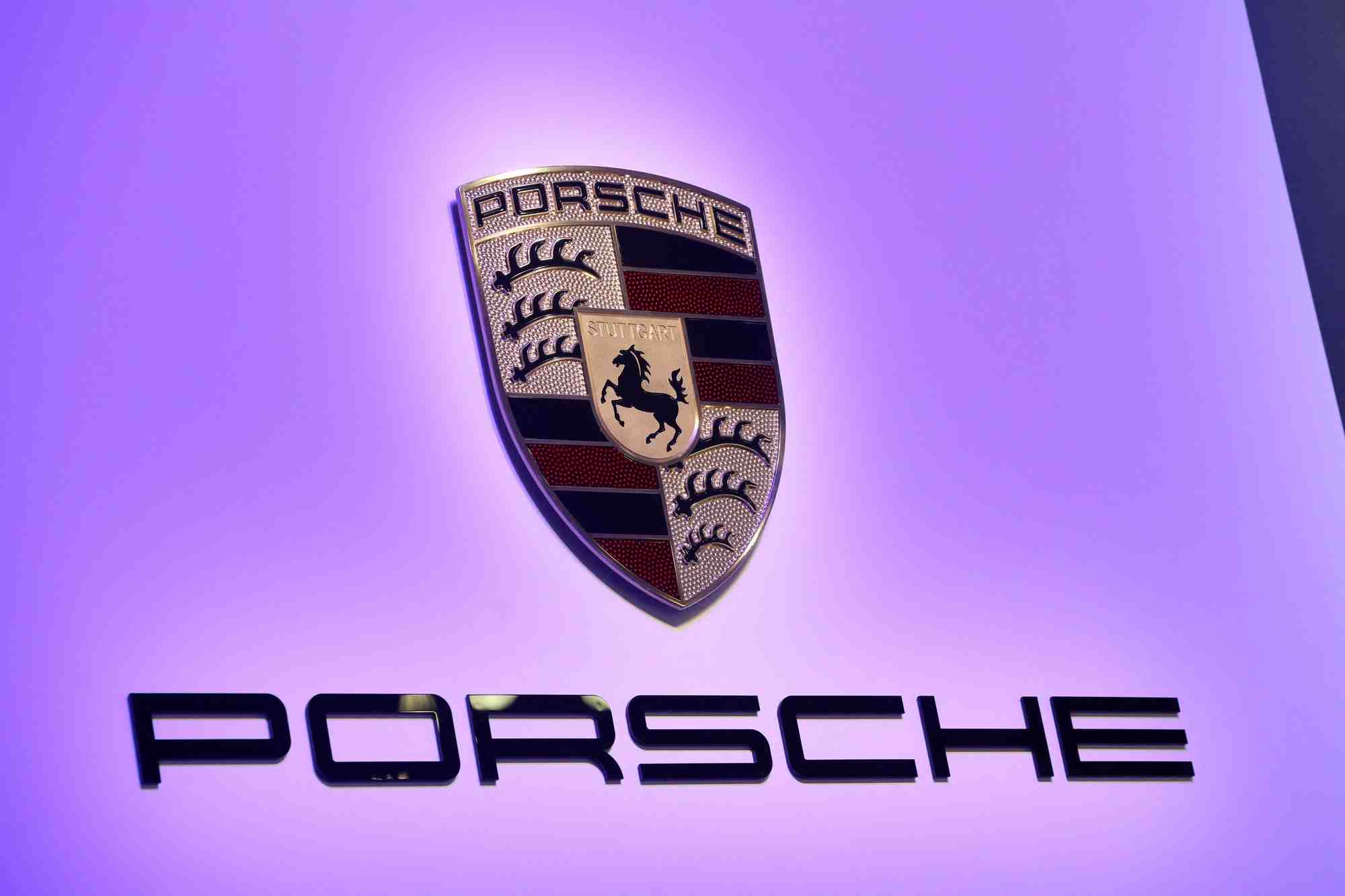 Volkswagen croit encore possible une ipo de porsche au quatrieme trimestre