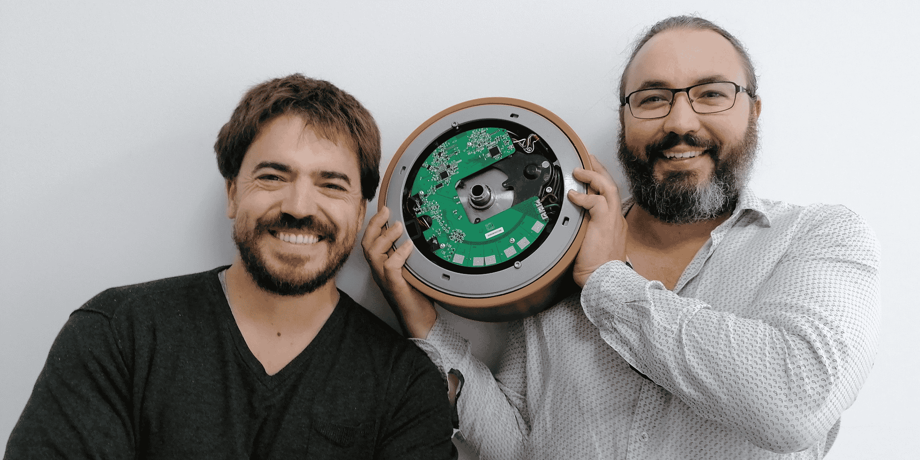 Florian Gardes et Antoine Juan, concepteurs de cette roue qui sait tout faire ou presque et fondateurs d'ez-Wheel.