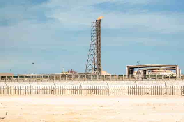 La nouvelle expansion du champ offshore North Field, baptisée "North Field West", ajoutera 16 millions de tonnes supplémentaires de gaz naturel liquéfié (GNL) par an aux plans de développement actuels selon le ministère de l'Energie.