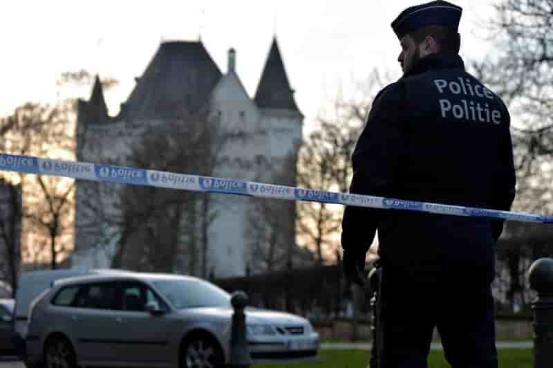 Le conducteur avec ses bonbonnes de gaz libere a bruxelles