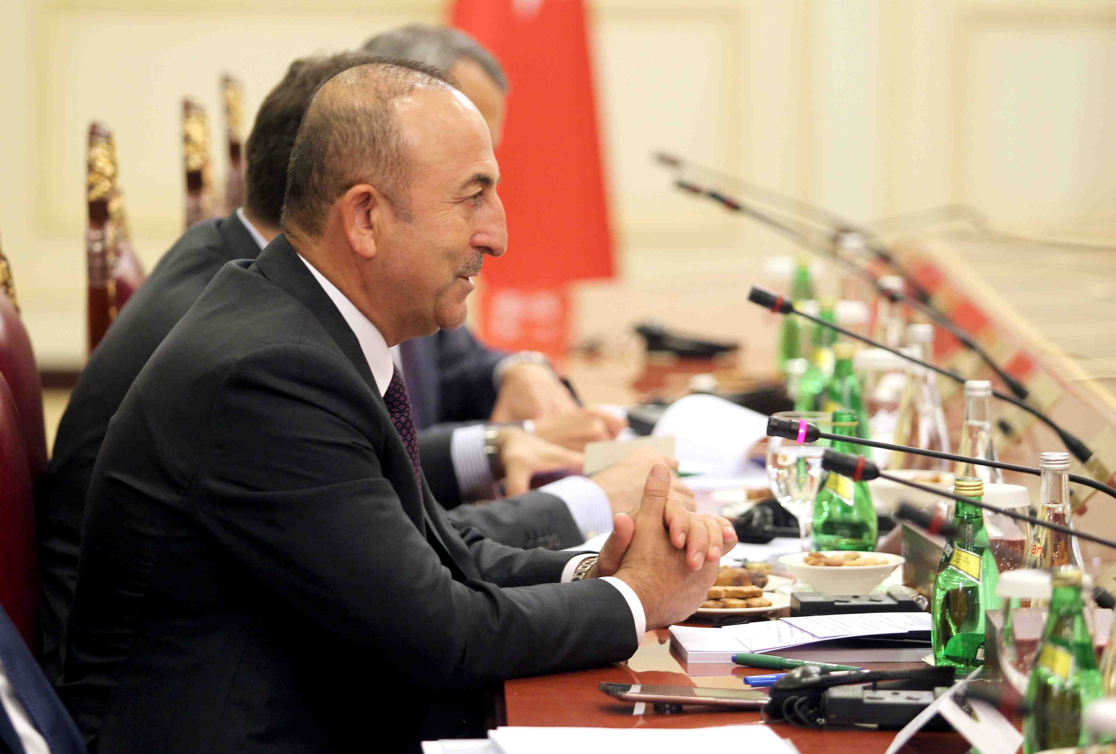 Le chef de la diplomatie turque critique ryad et washington