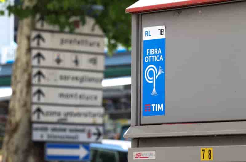 La cdp doit prendre 5% au plus de telecom italia