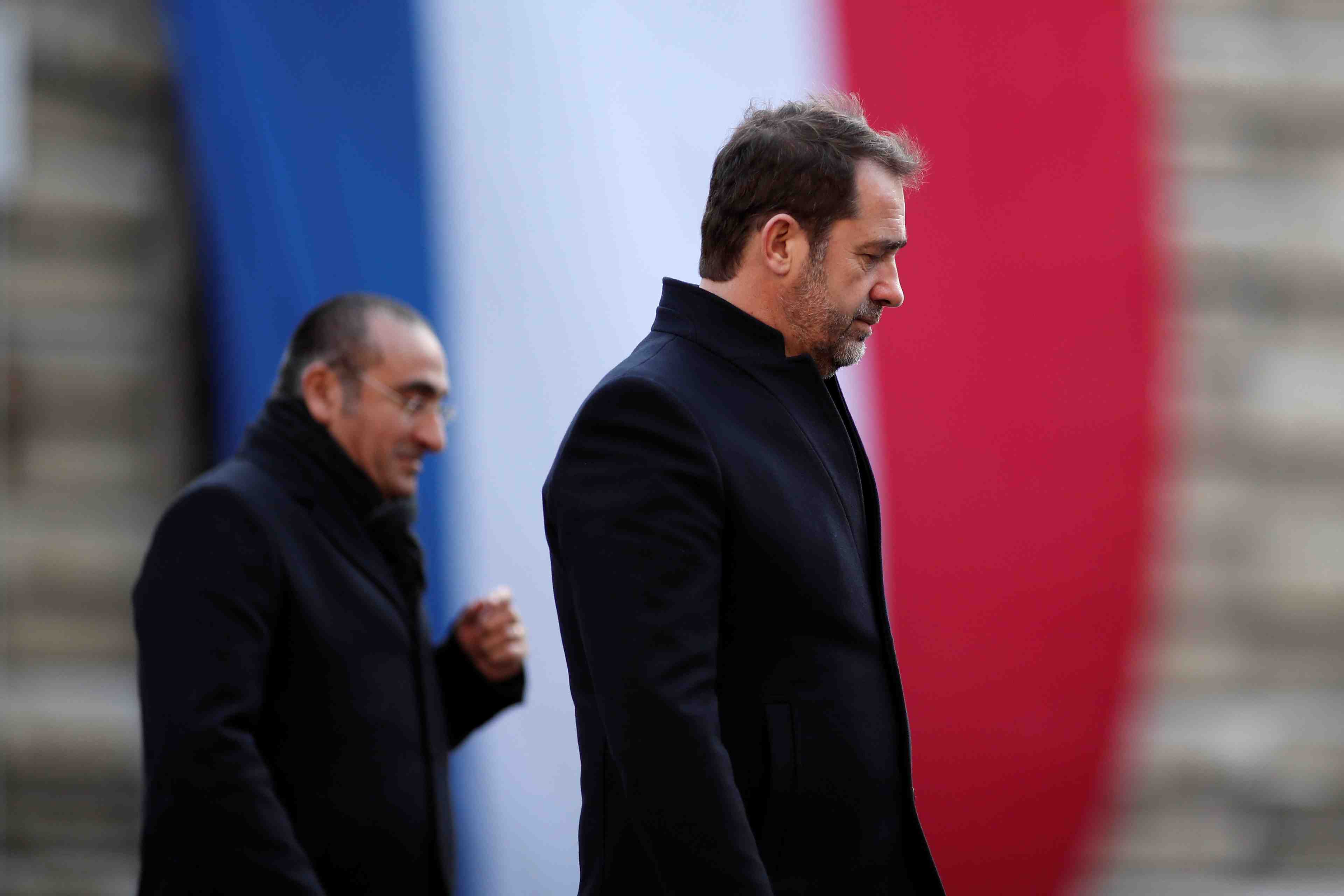 "gilets jaunes": castaner et nunez appellent a un retour au calme