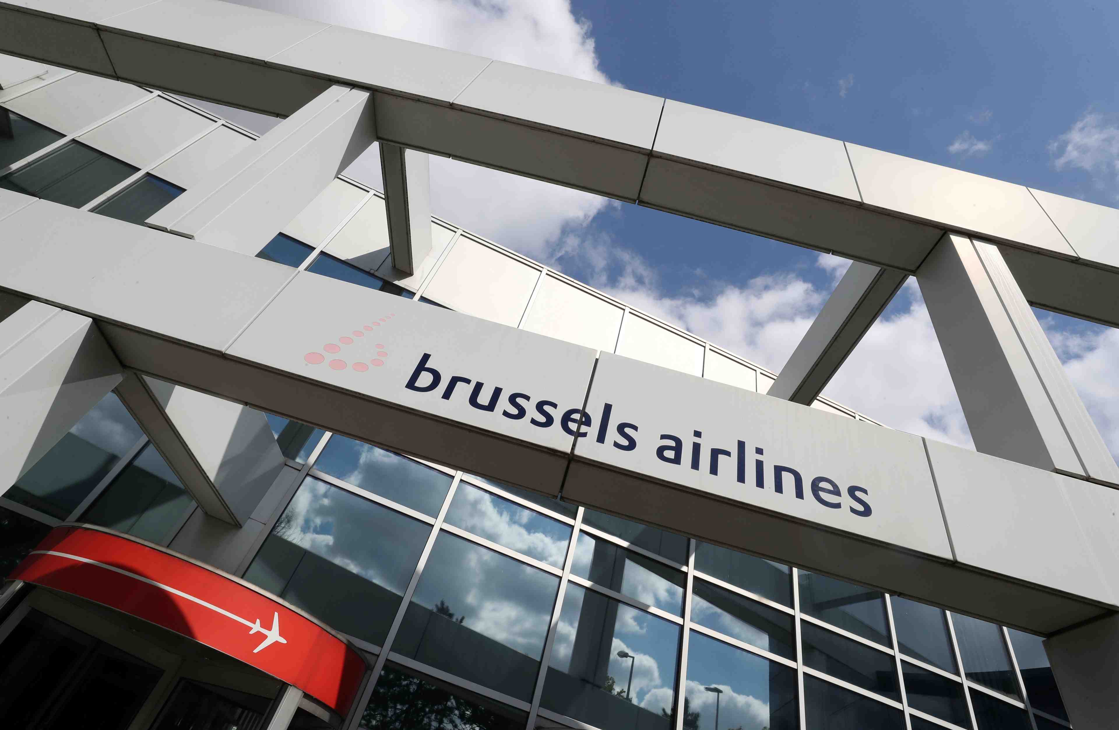 Lufthansa n'ecarte pas la faillite ou la vente de sa filiale belge, selon la libre