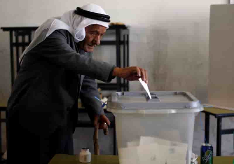 Les elections municipales palestiniennes du 8 octobre annulees