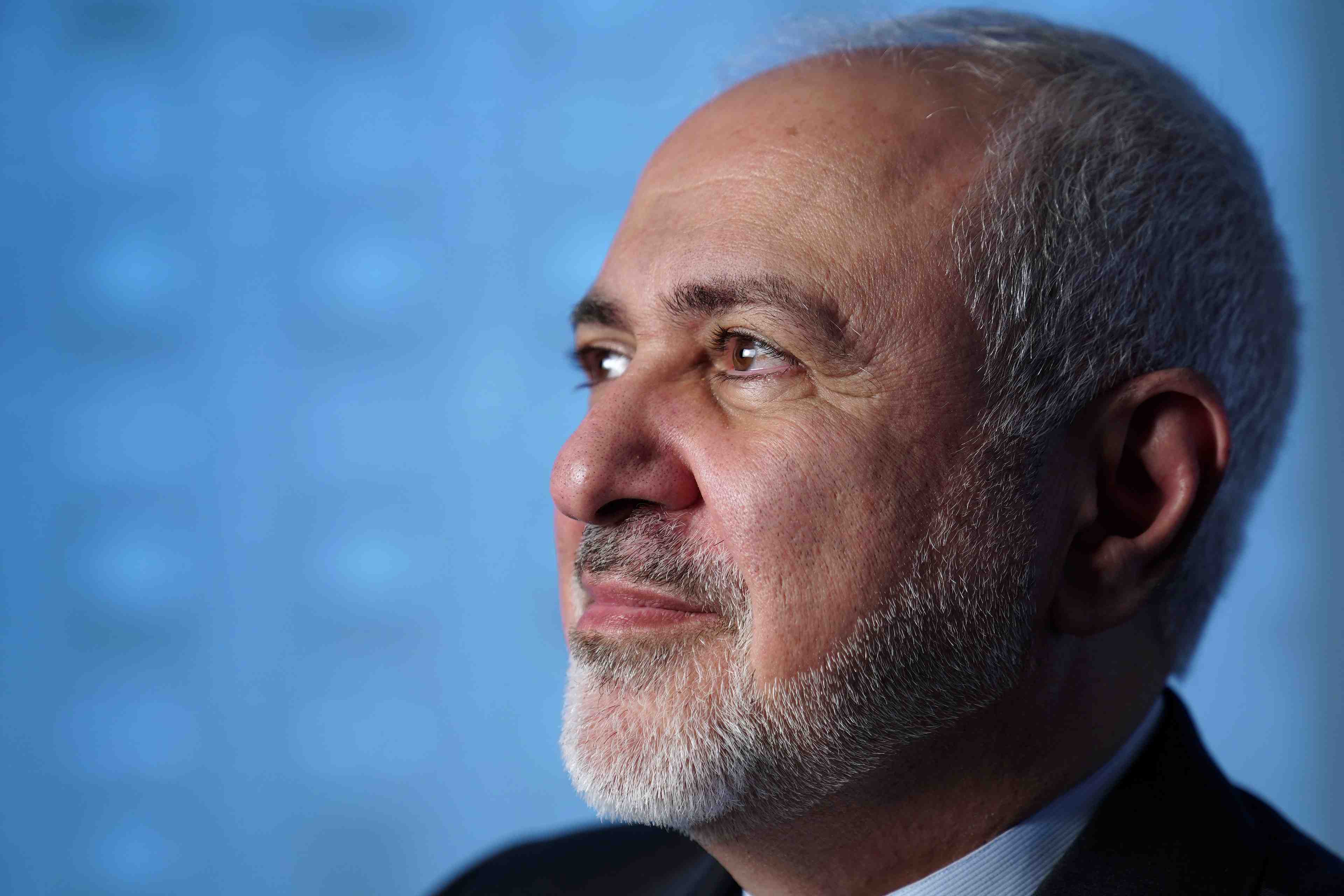Zarif denonce une "equipe des b" qui pousse trump vers un conflit avec l'iran