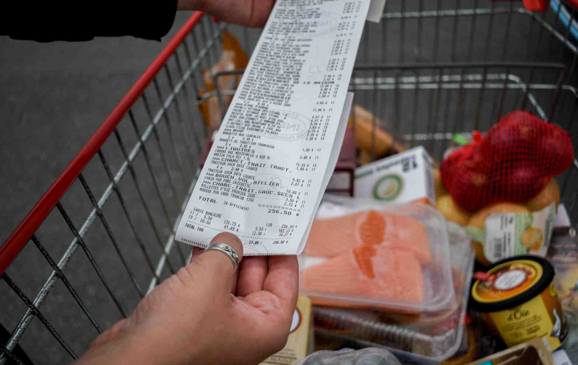 La possibilité d'acheter des pâtes, de la farine, du beurre ou encore de la viande en titre restaurant au supermarché devrait être prolongé.