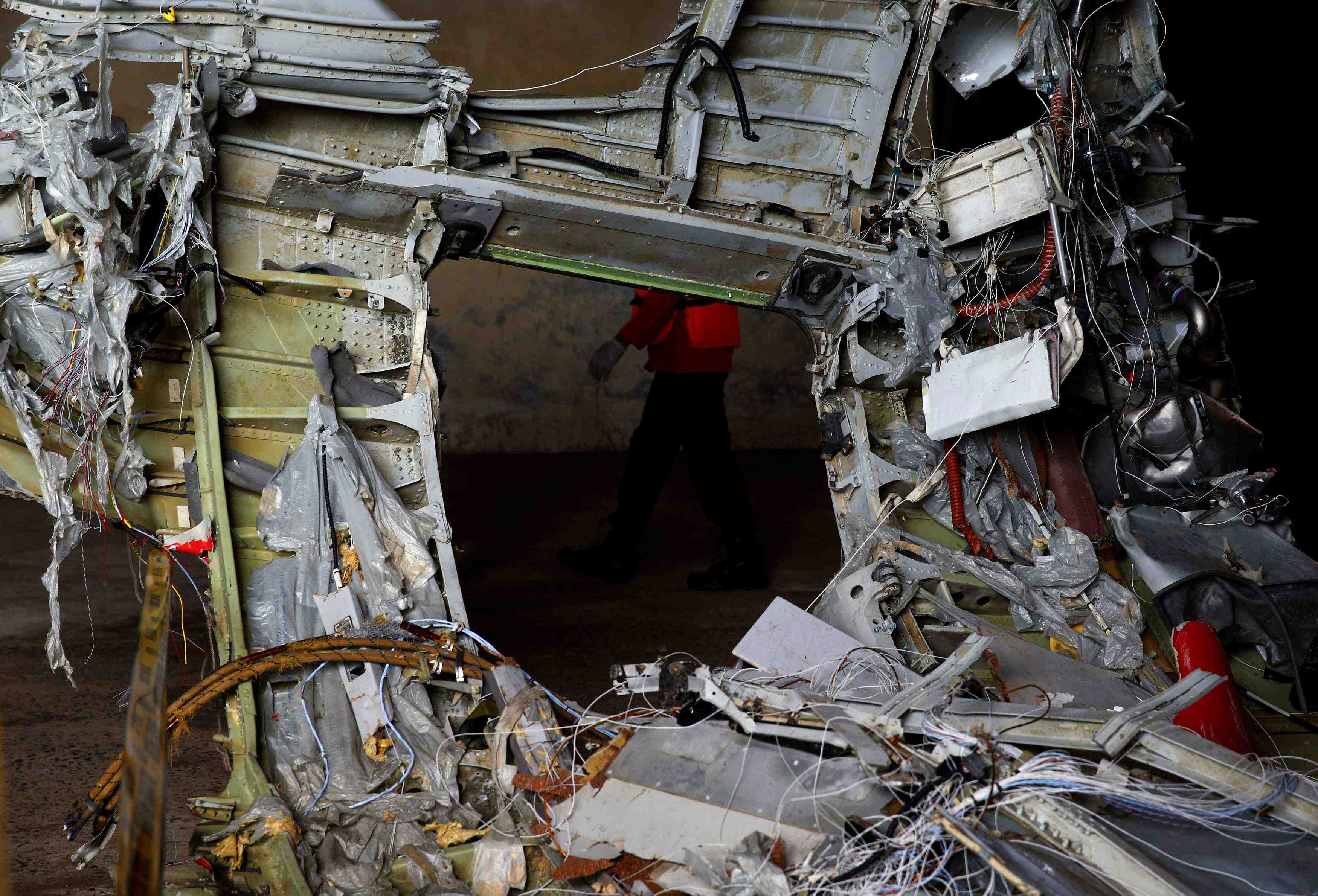 L'ecoute des donnees de l'airbus d'airasia ecarte la these terroriste