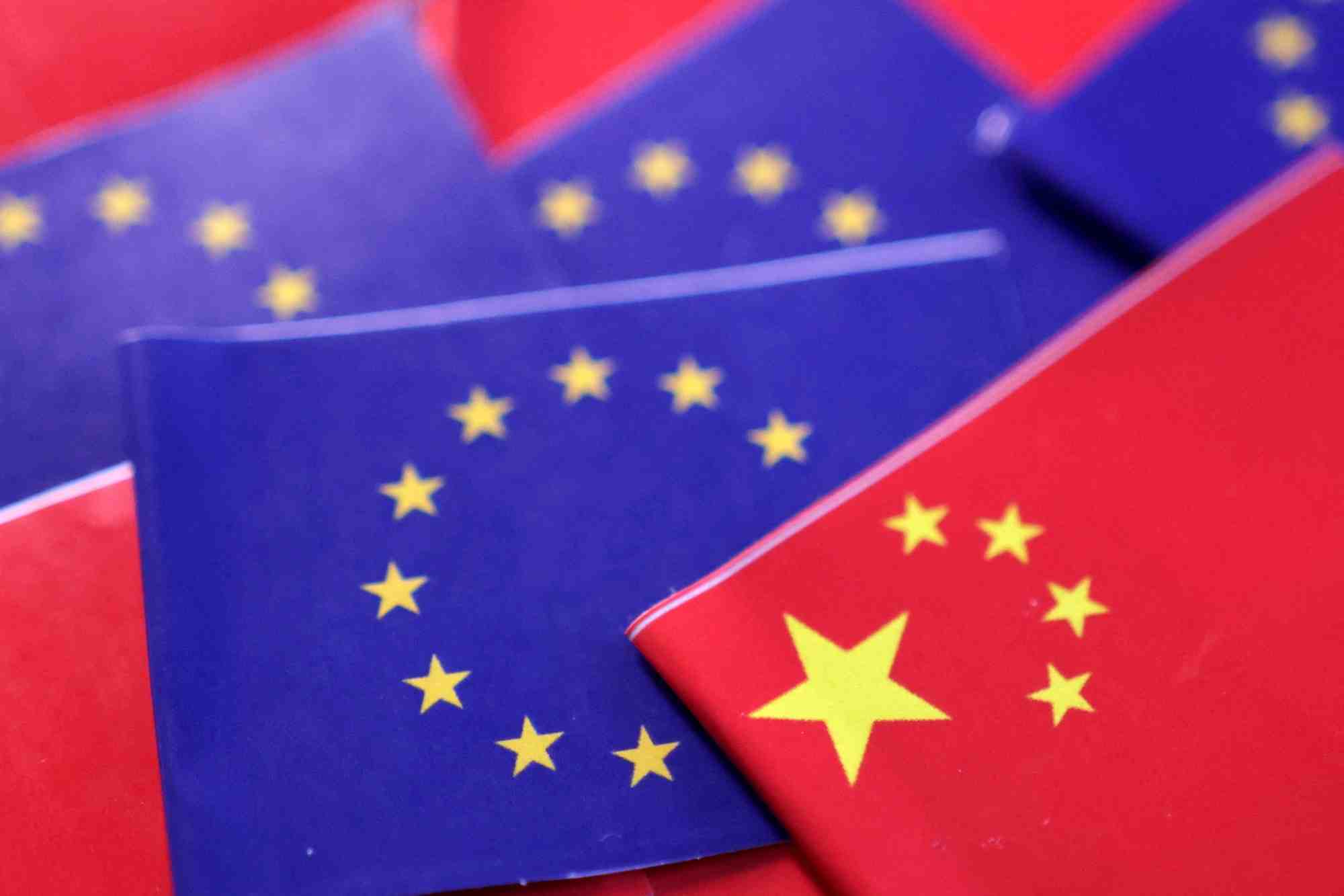 L'Union européenne estime que ses marchés publics sont ouverts à 95 % à la concurrence internationale, tandis que les entreprises européennes rencontrent encore de nombreuses entraves en Chine.