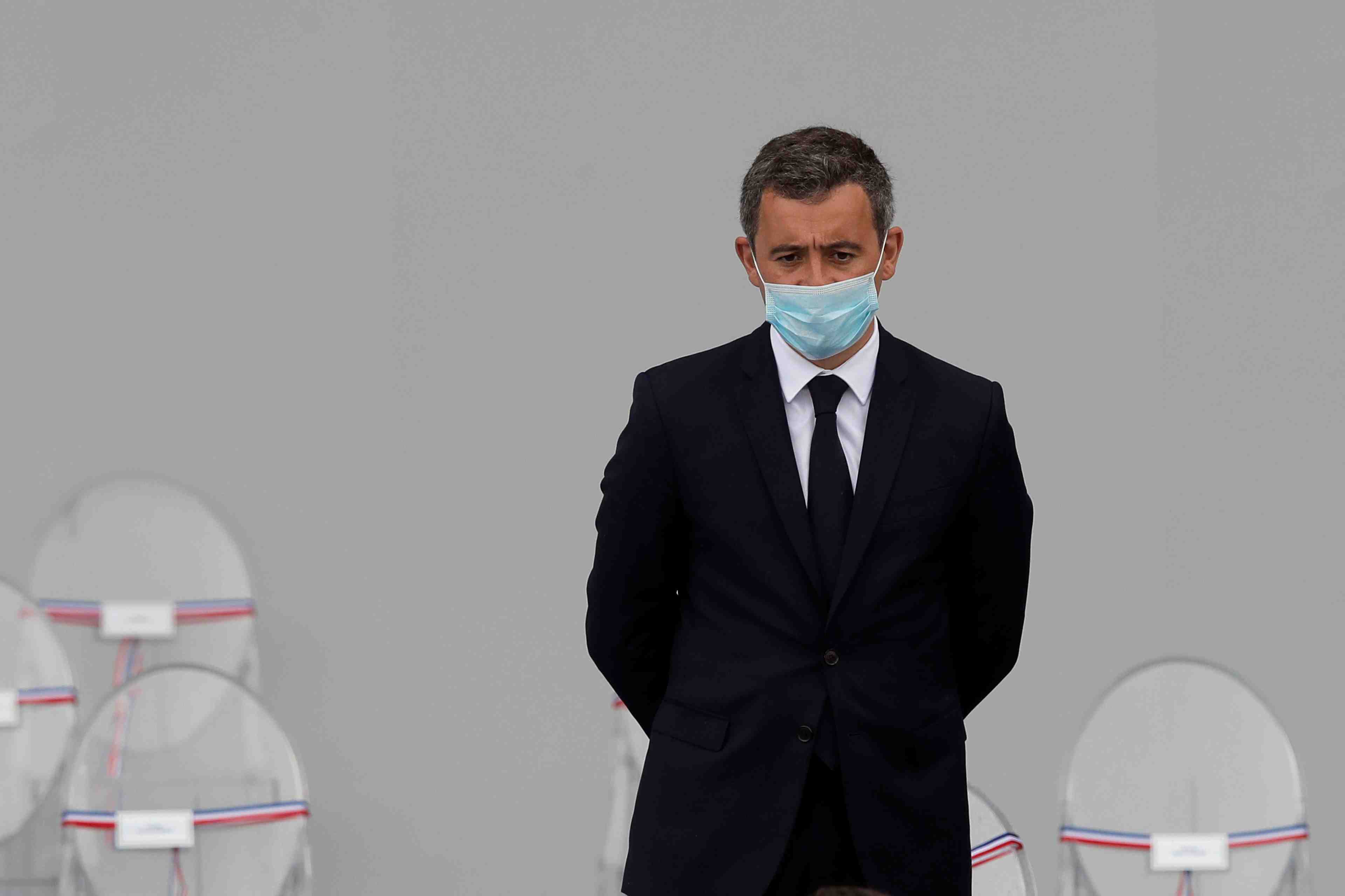 Macron defend darmanin face a la "democratie d'opinion"