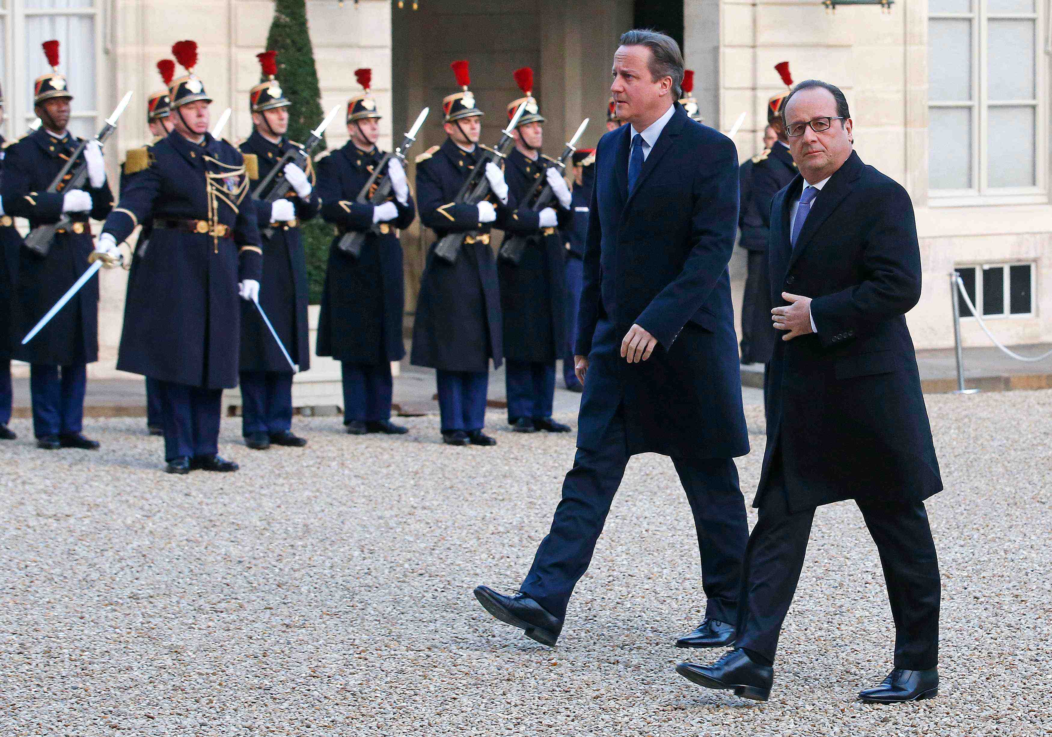 David cameron plaide pour des frappes britanniques contre l'ei en syrie