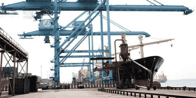 Douala port conteneurs terminal conteneurs