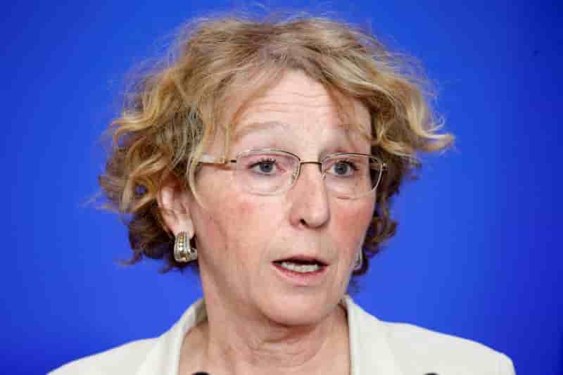 Muriel penicaud "en aucun cas" fragilisee