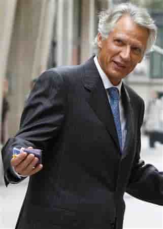 DOMINIQUE DE VILLEPIN REND HOMMAGE À NICOLAS SARKOZY