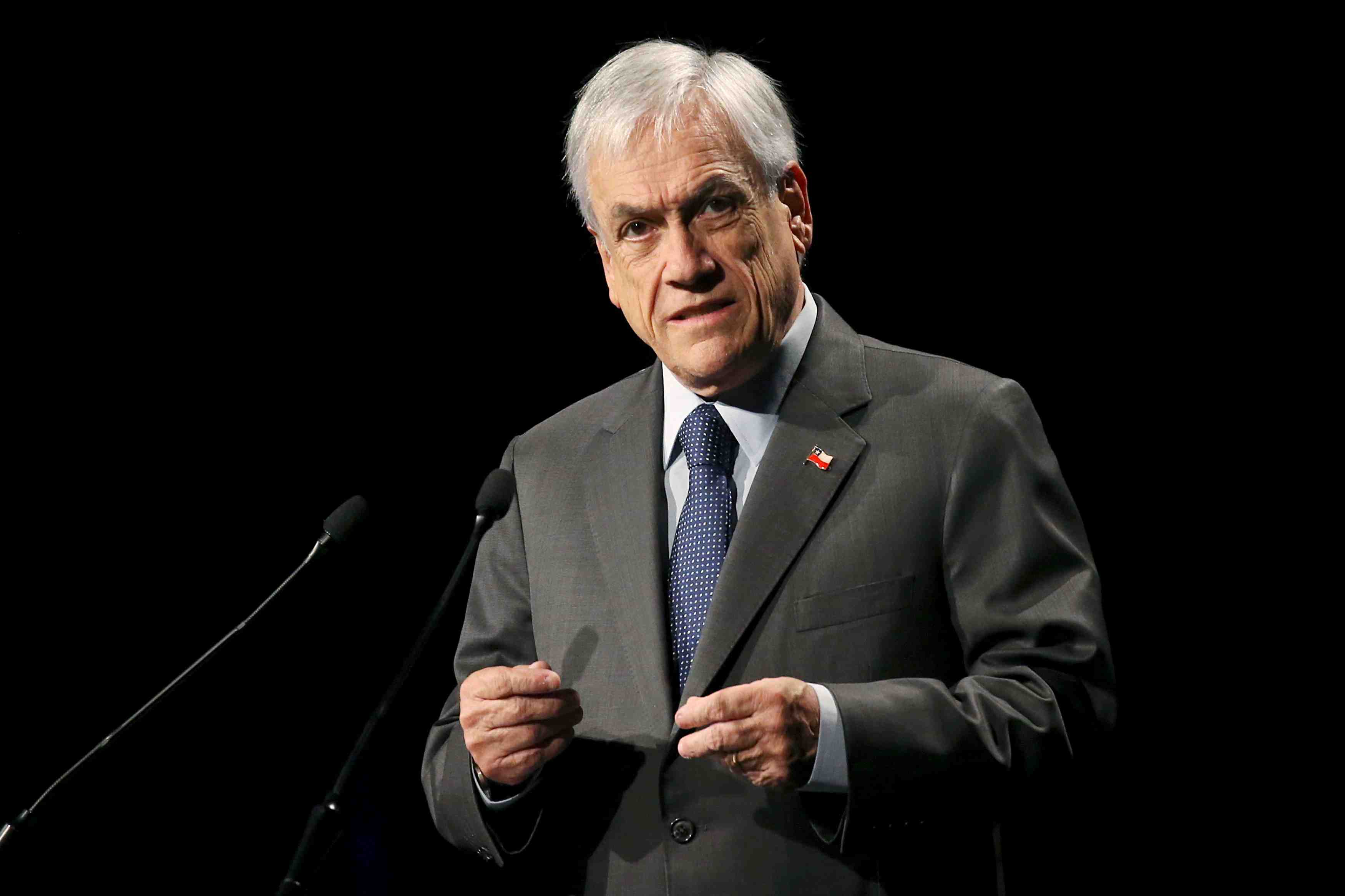 Remaniement au chili sur fond de controverse sur les retraites