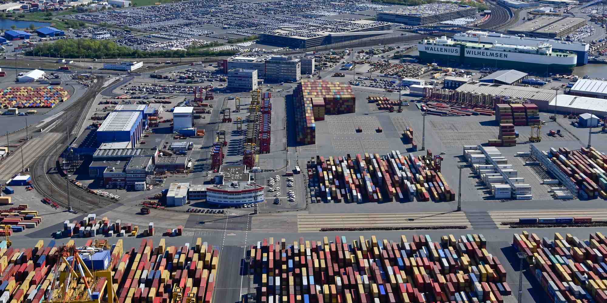 Cette augmentation des exportations allemandes en novembre met fin à quatre mois de recul de l'indicateur bien que, sur un an, il reste en baisse de -5%.