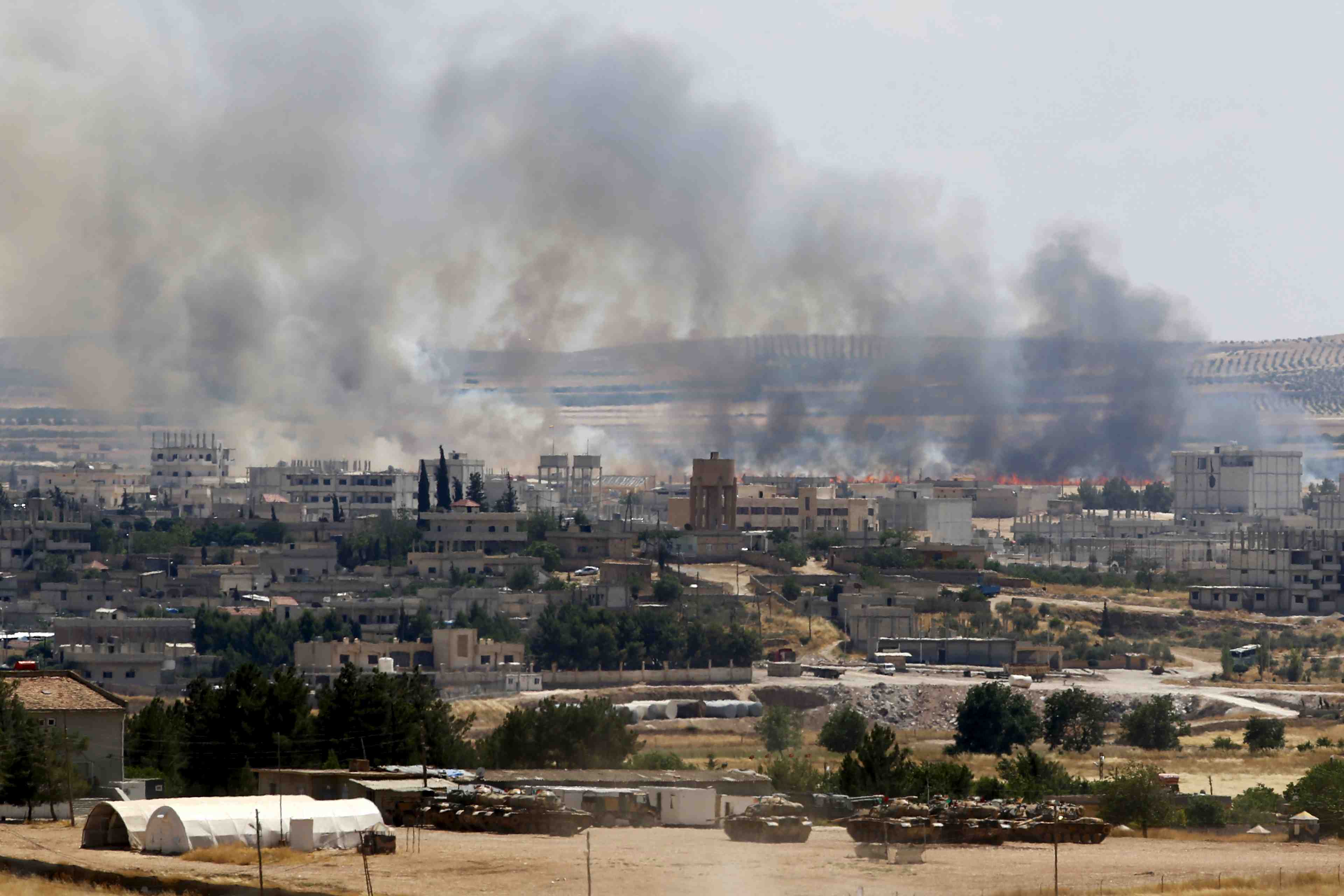 Selon l'osdh, l'offensive de l'ei contre la ville syrienne de kobani a ete repoussee