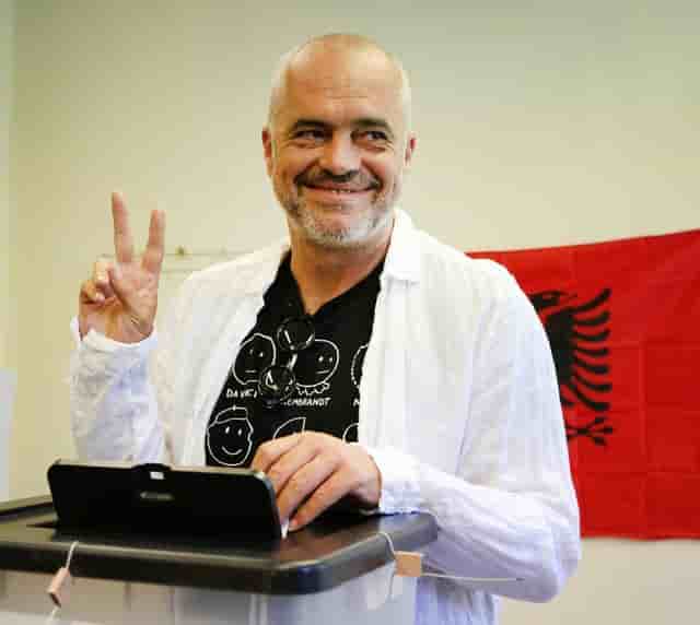 Les albanais aux urnes avec l'ue en point de mire