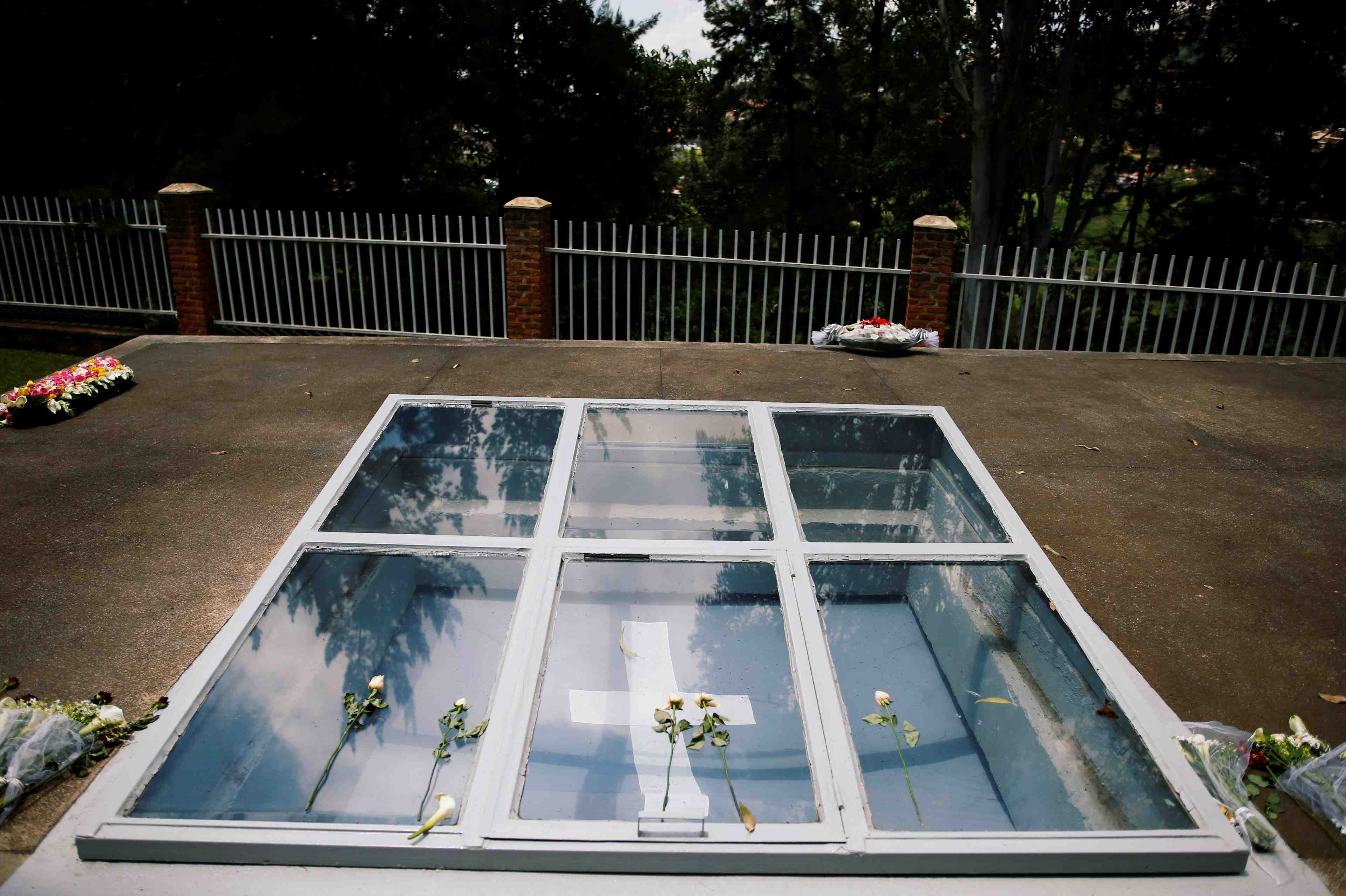 Le rwanda rend hommage aux victimes du genocide de 1994