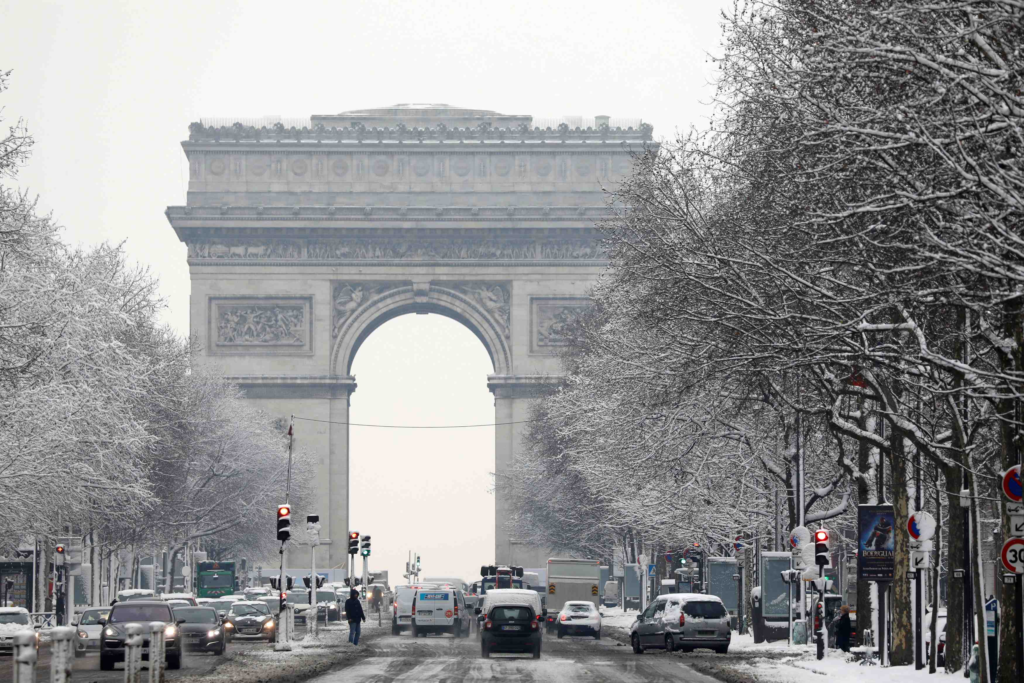 L'ile-de-france engourdie par le froid et la neige