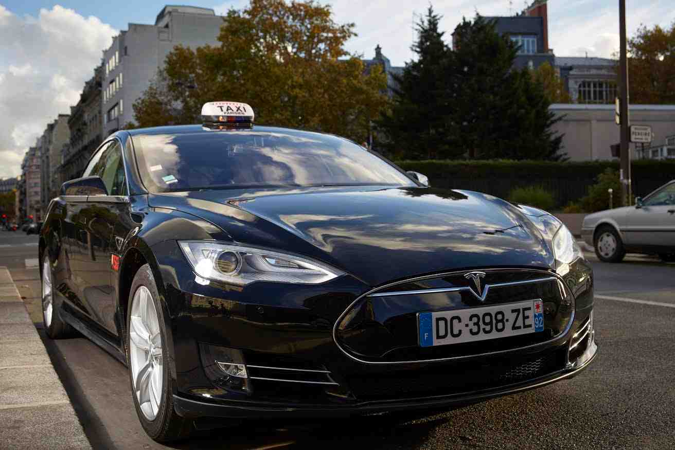 Tesla Taxi