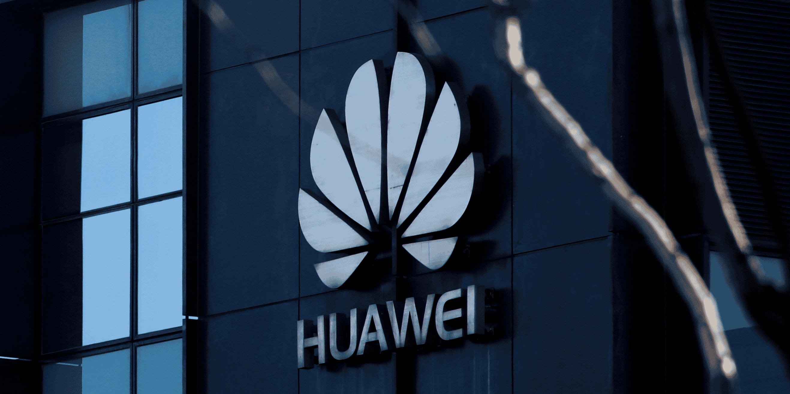 Huawei sanctionne deux salaries pour un tweet depuis un iphone