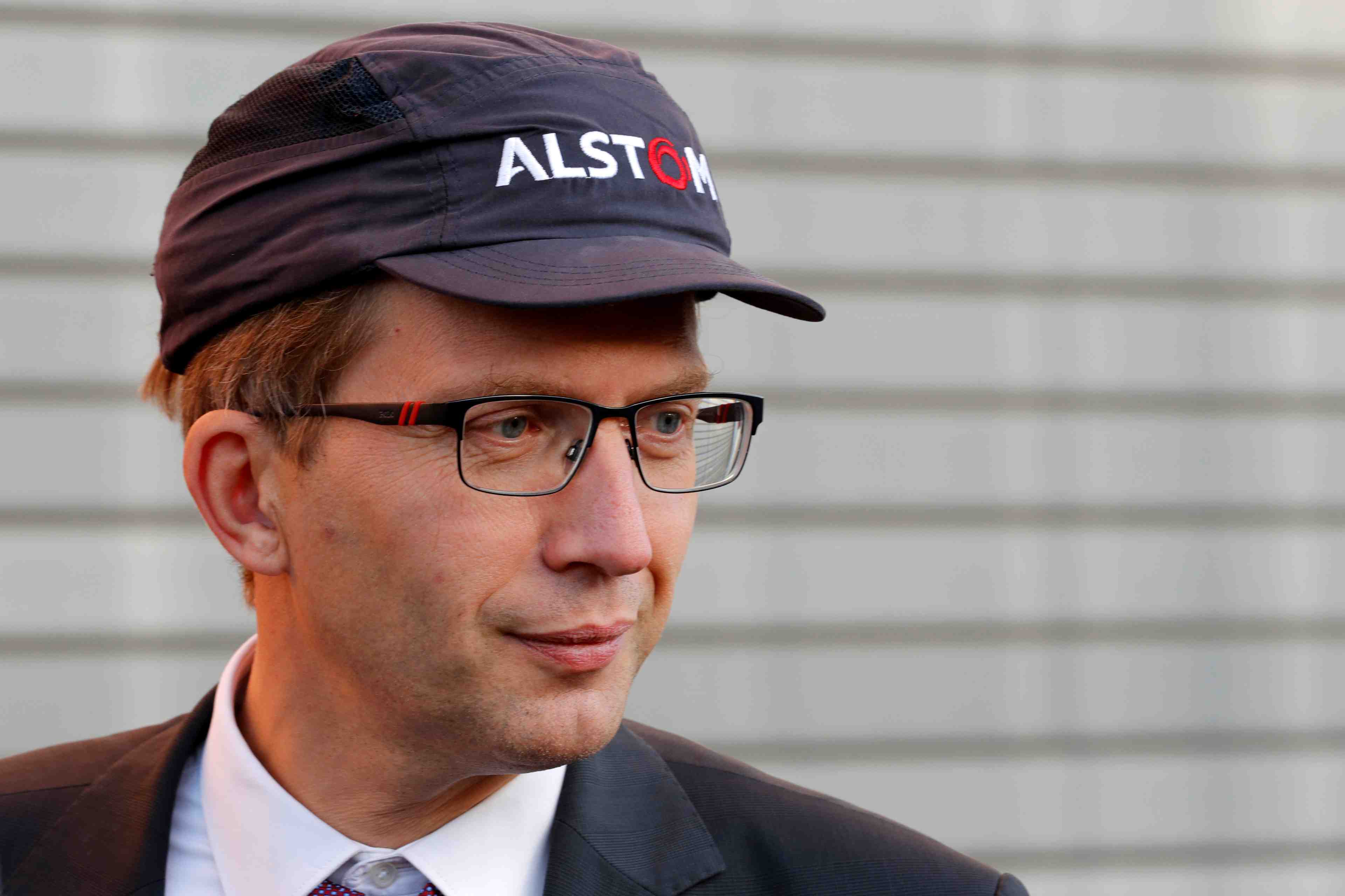 Alstom: pas de "plan b" mais pas de necessite apres siemens, selon pdg