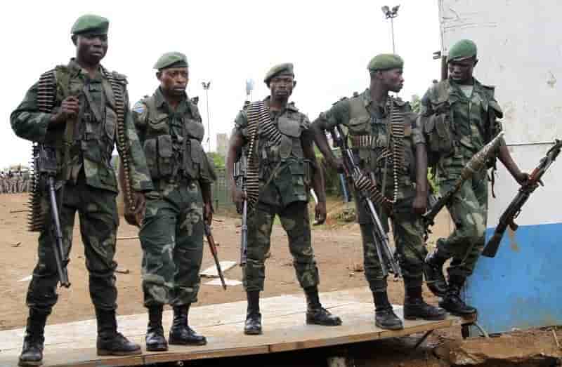 Kinshasa pret a l'offensive contre les rebelles hutus
