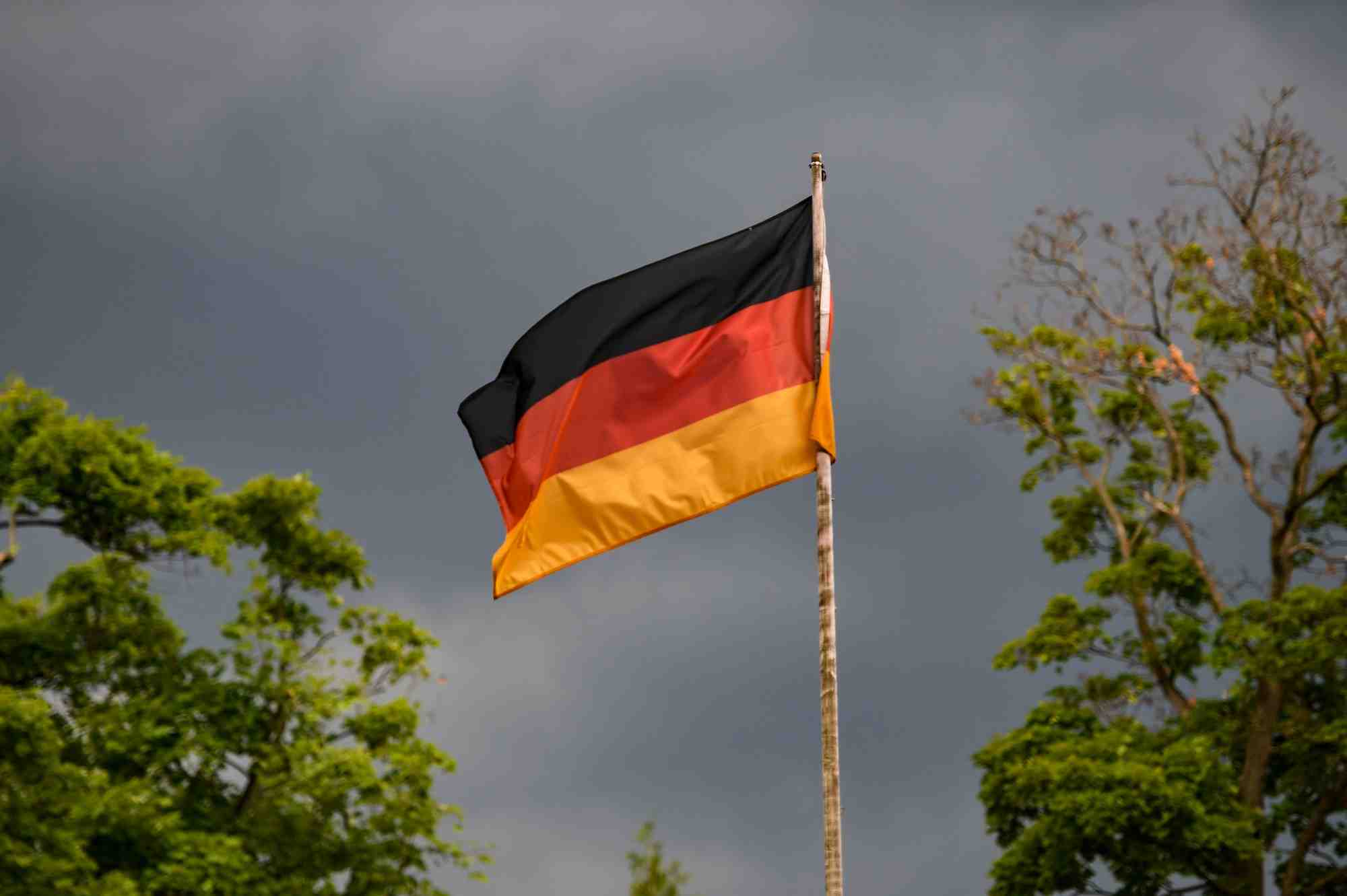 Allemagne, drapeau, temps orageux